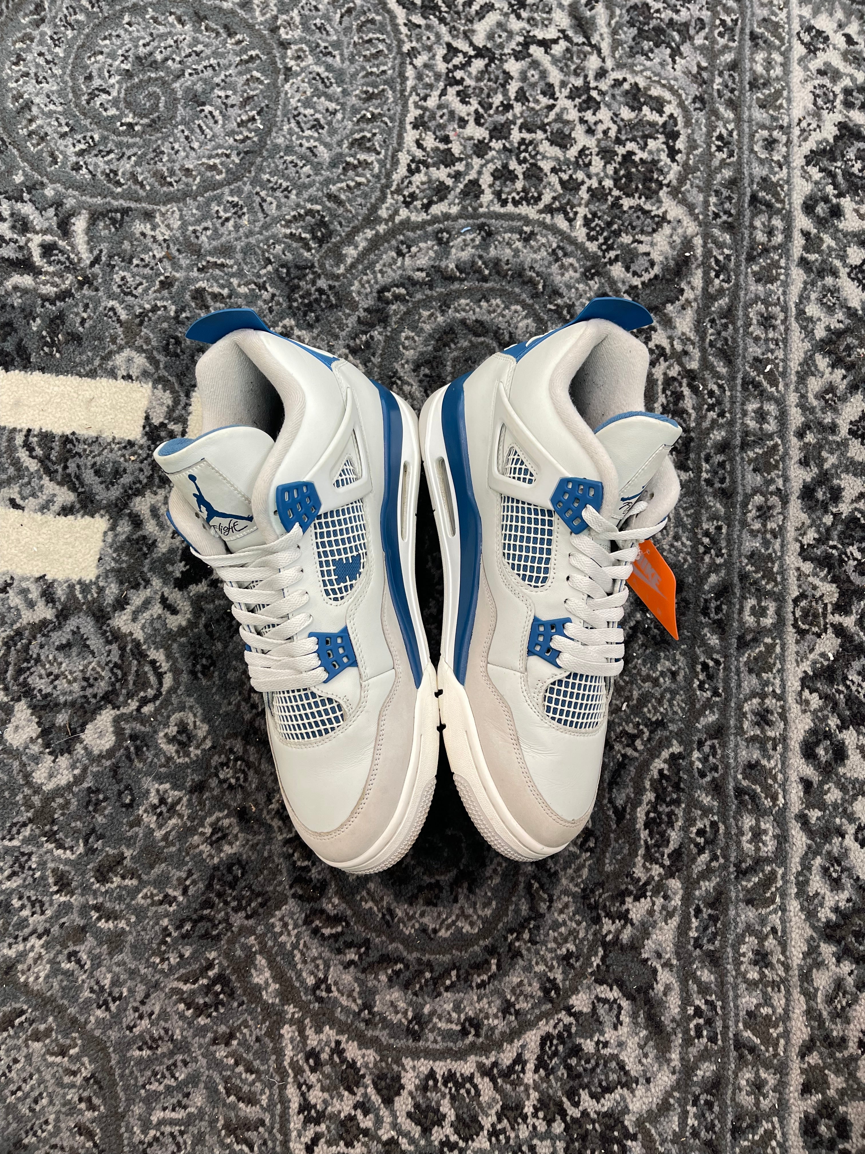 Jordan 4 “Military Blue”