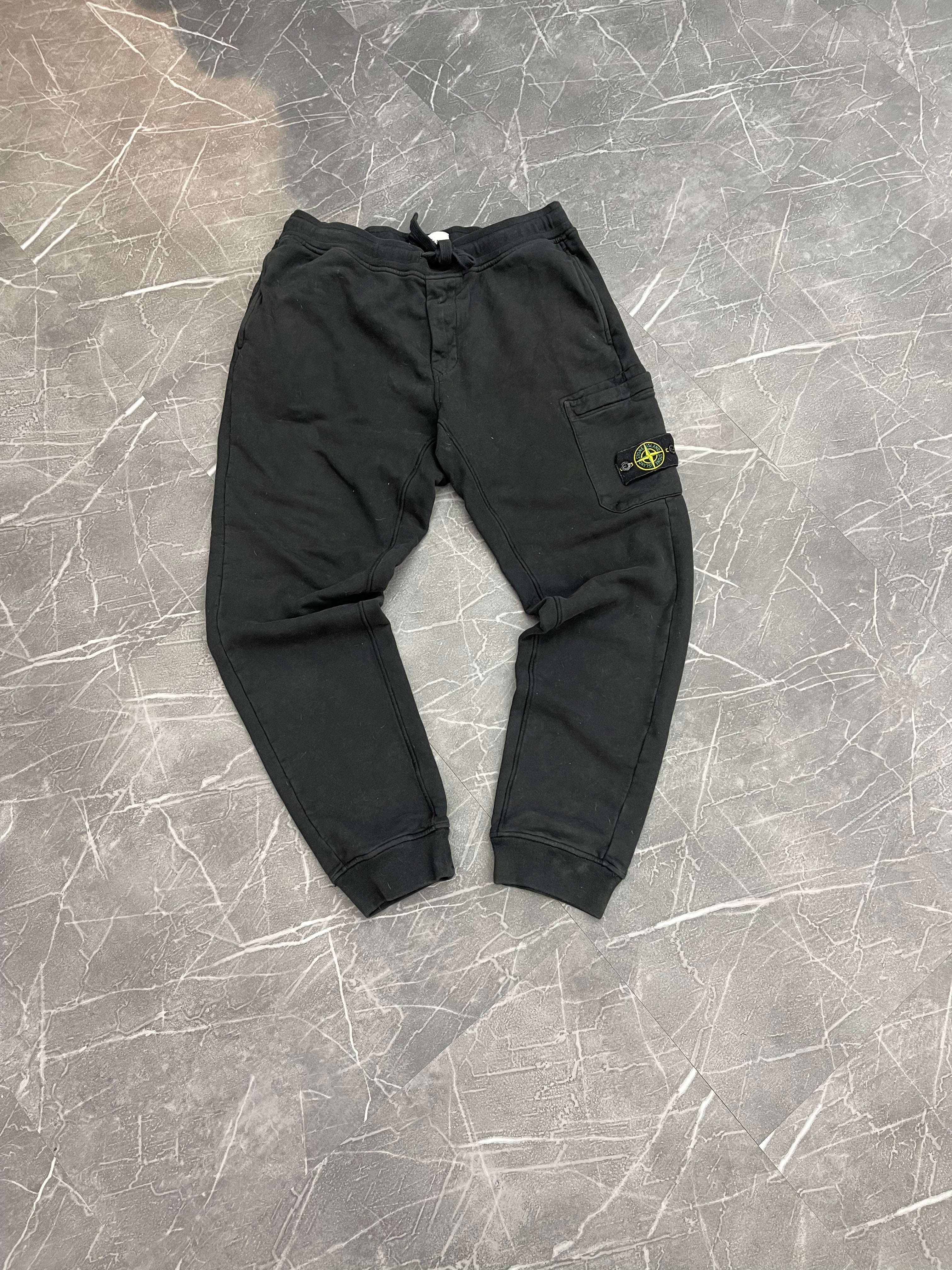 Stone Island Tempered Logo Sweatpants “Black”
