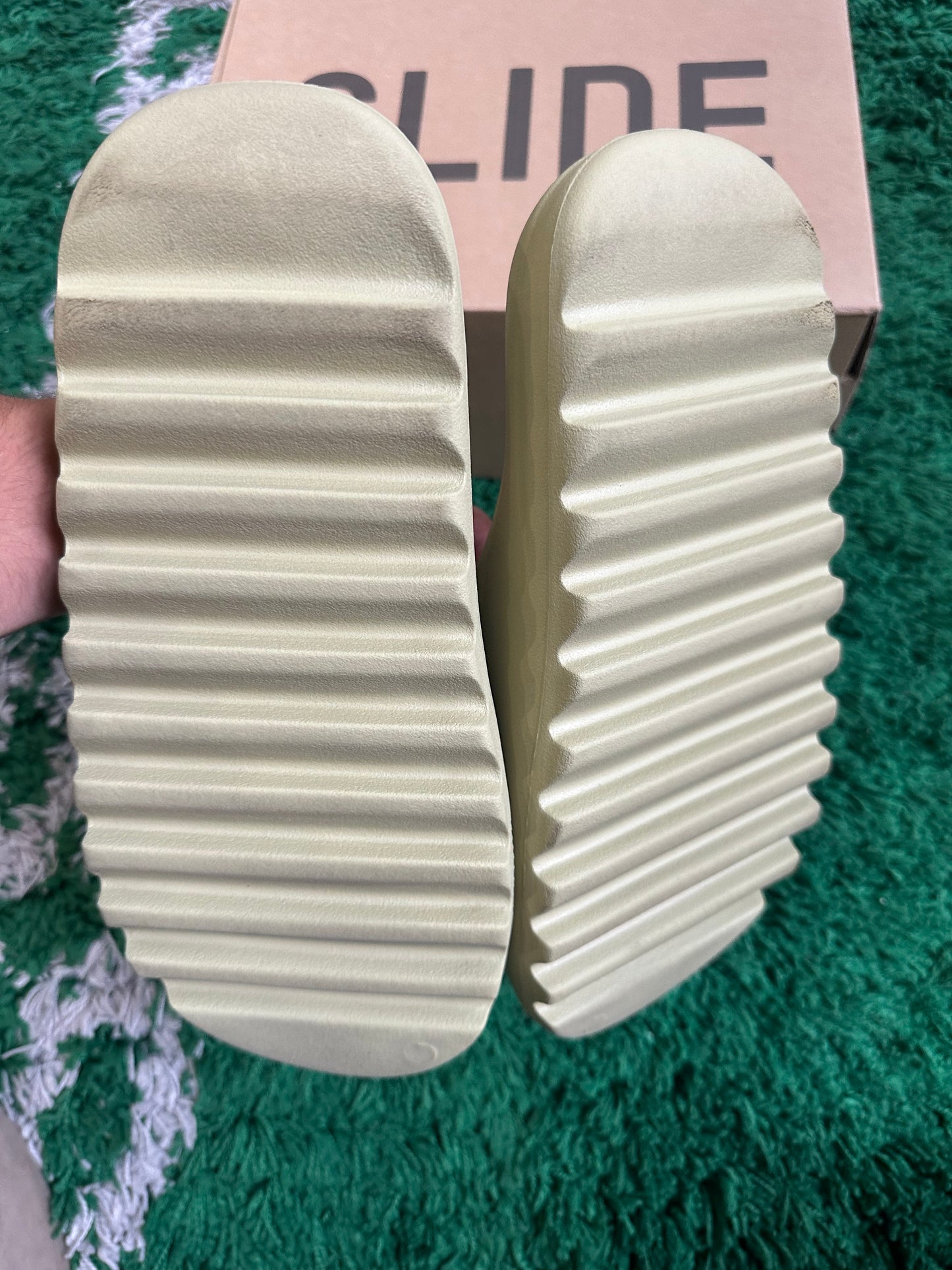 Yeezy Slide “Resin”