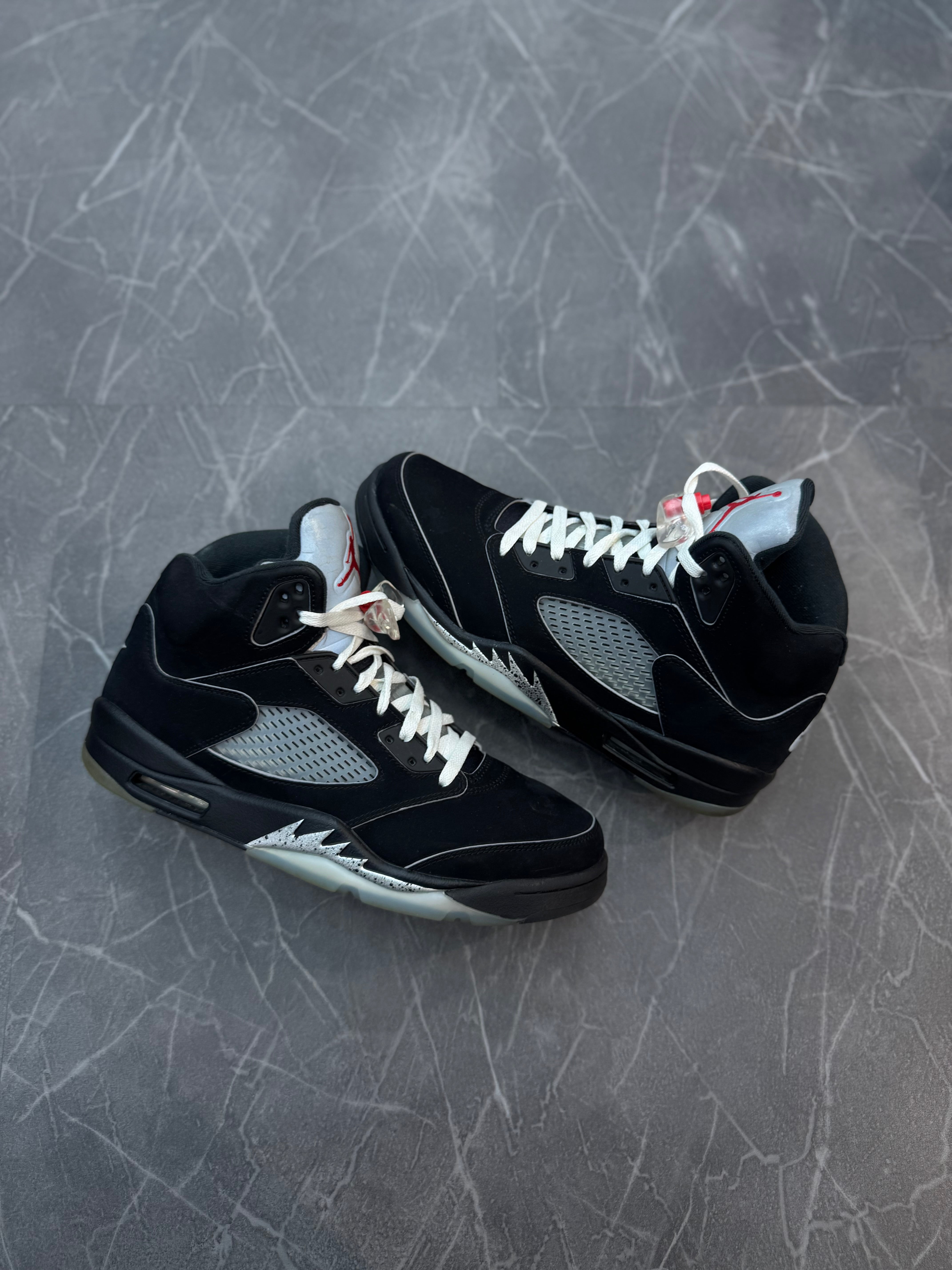 Jordan 5 Black Metallic Reimagined