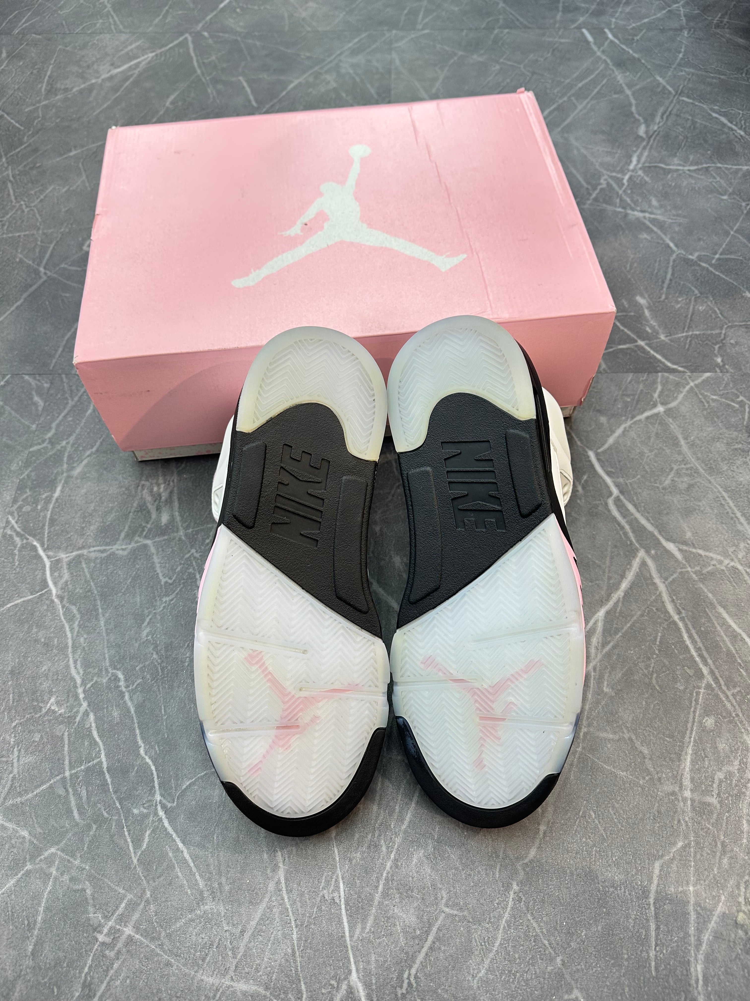 Jordan 5 “Medium Soft Pink”