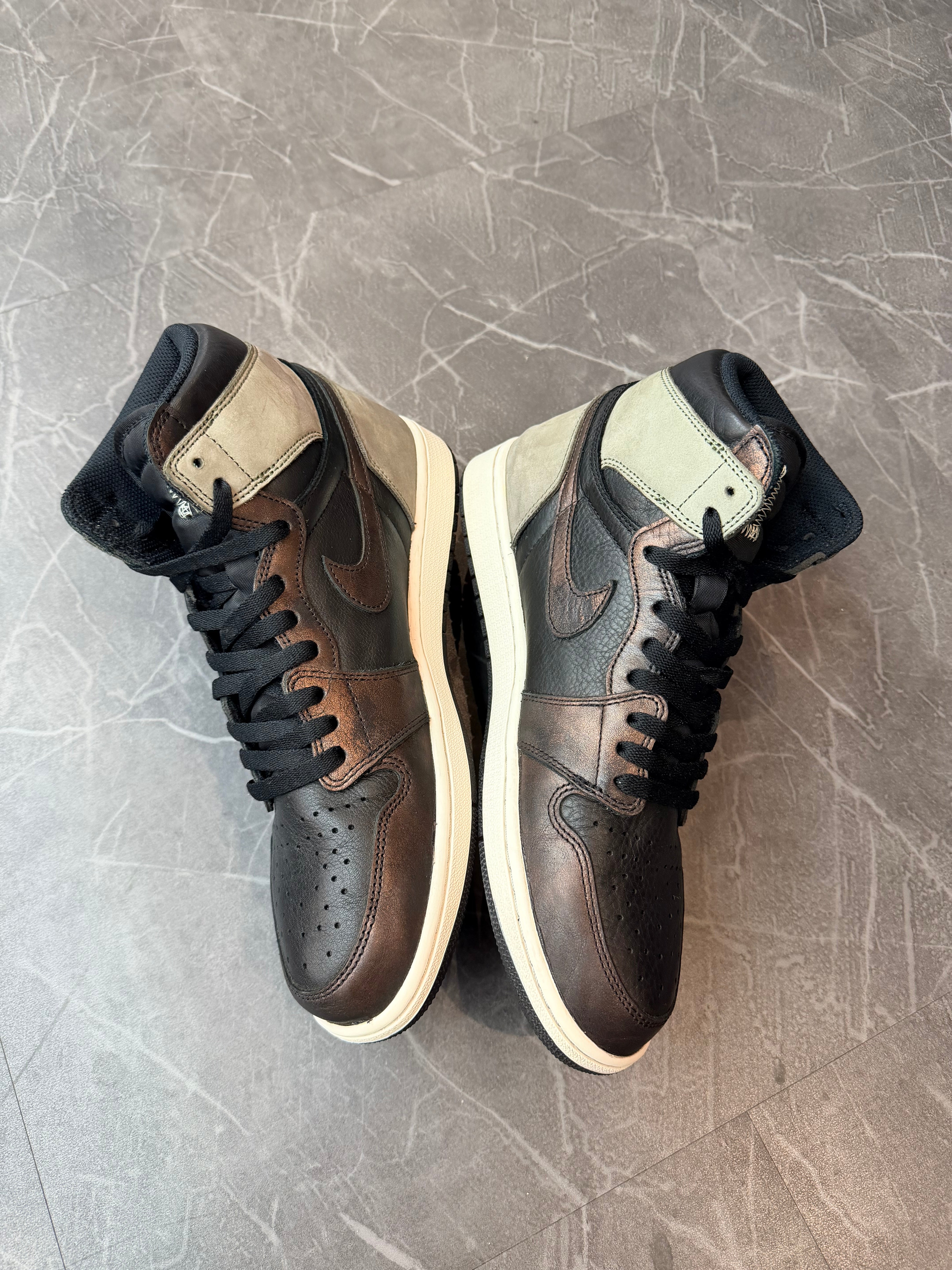 Jordan 1 High “Light Army Rust Patina”