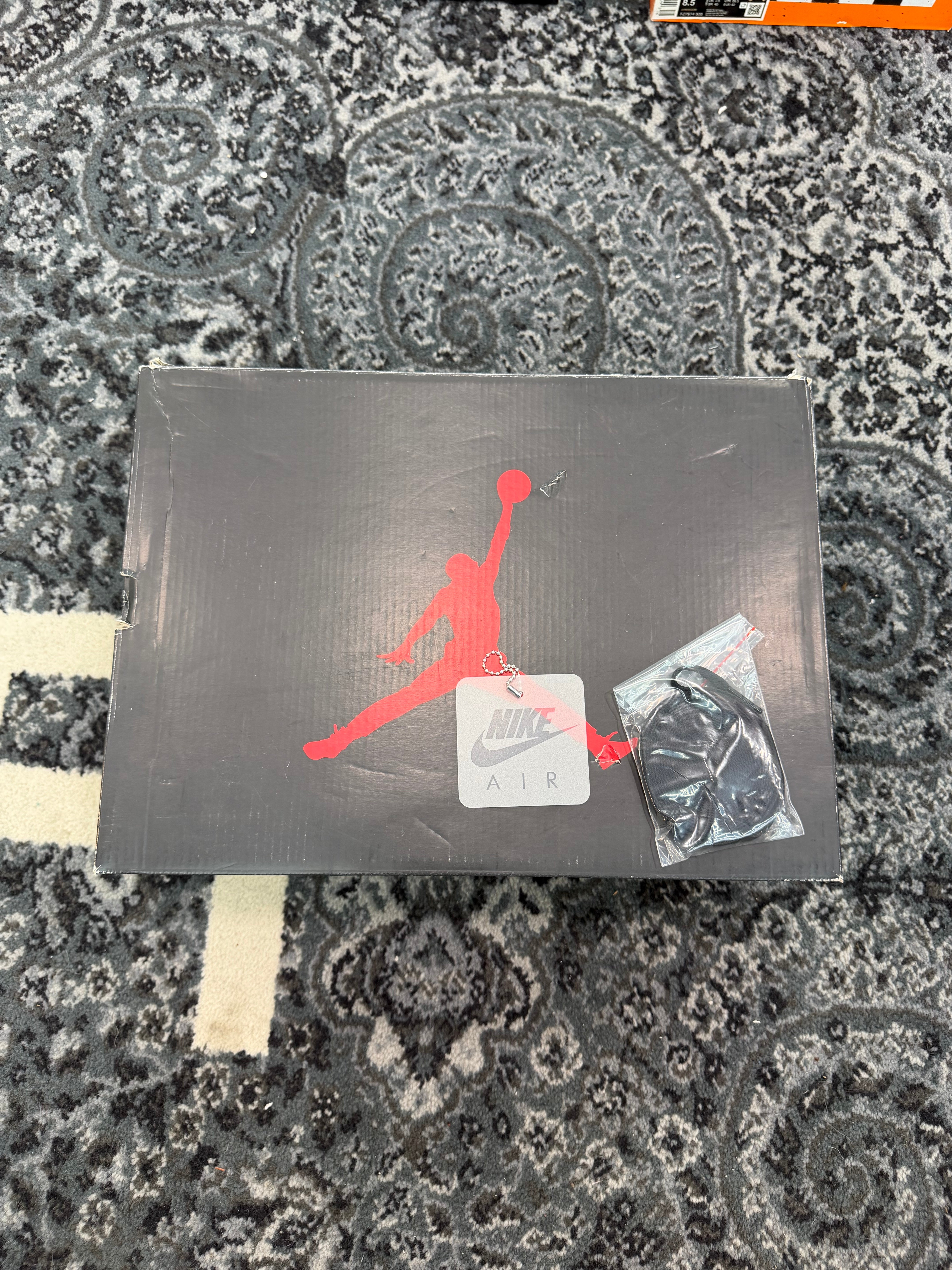 Jordan 5 “Black Metallic Reimagined”