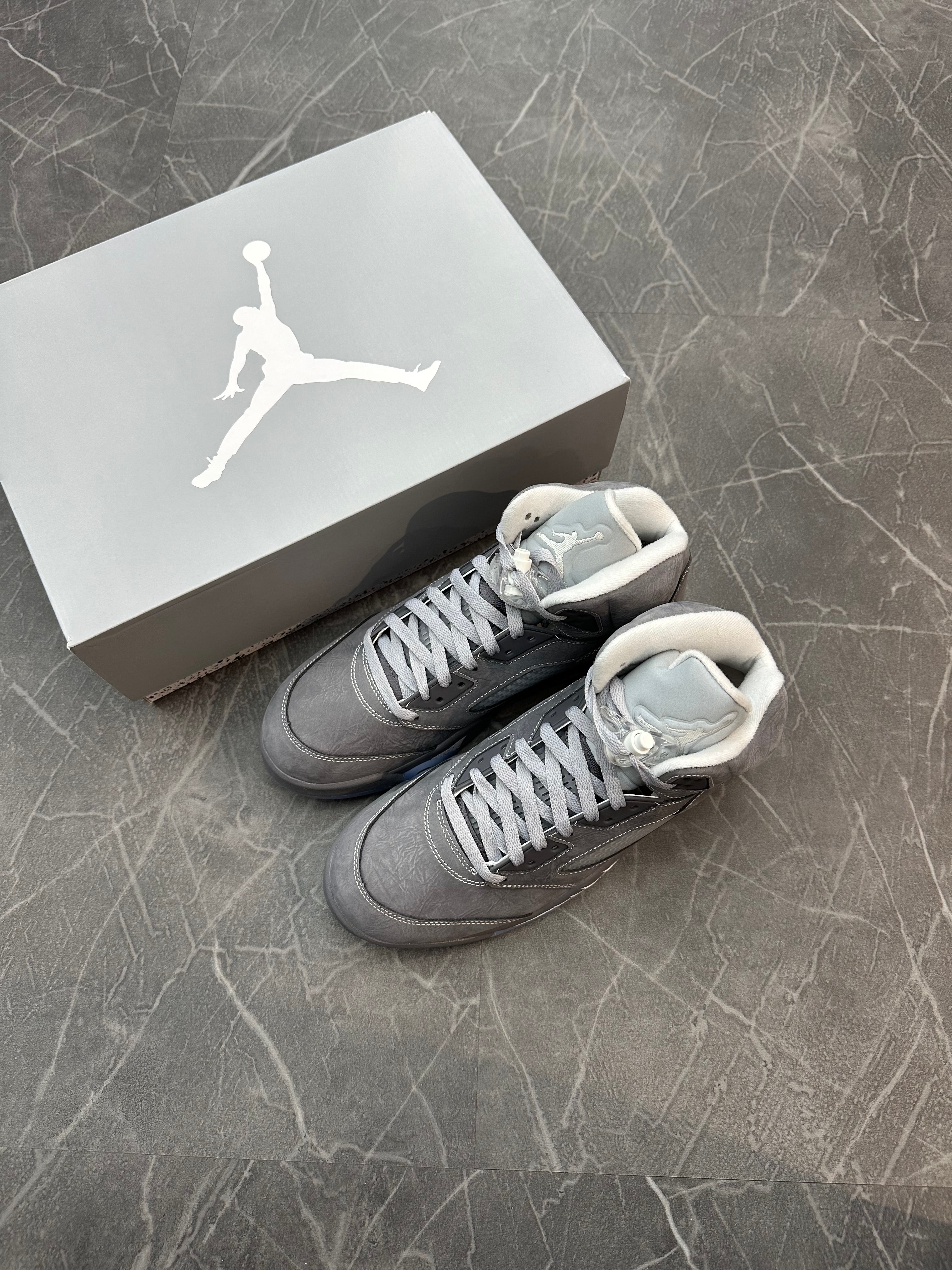 Jordan 5 “Wolf Grey” (2026)