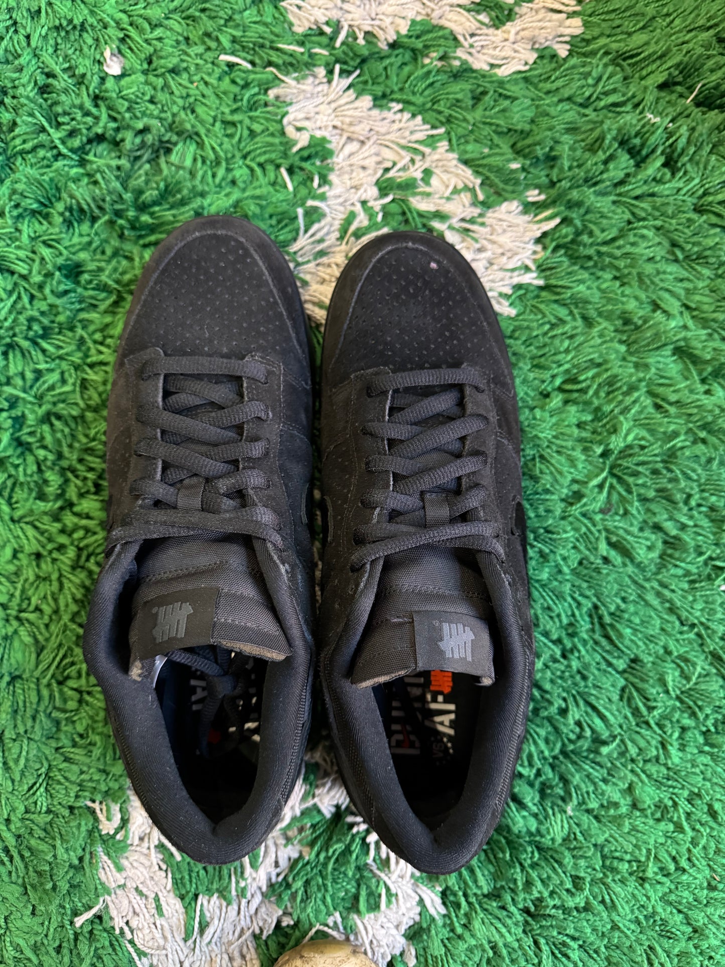 Nike Dunk Low x Undefeated “5 on it”