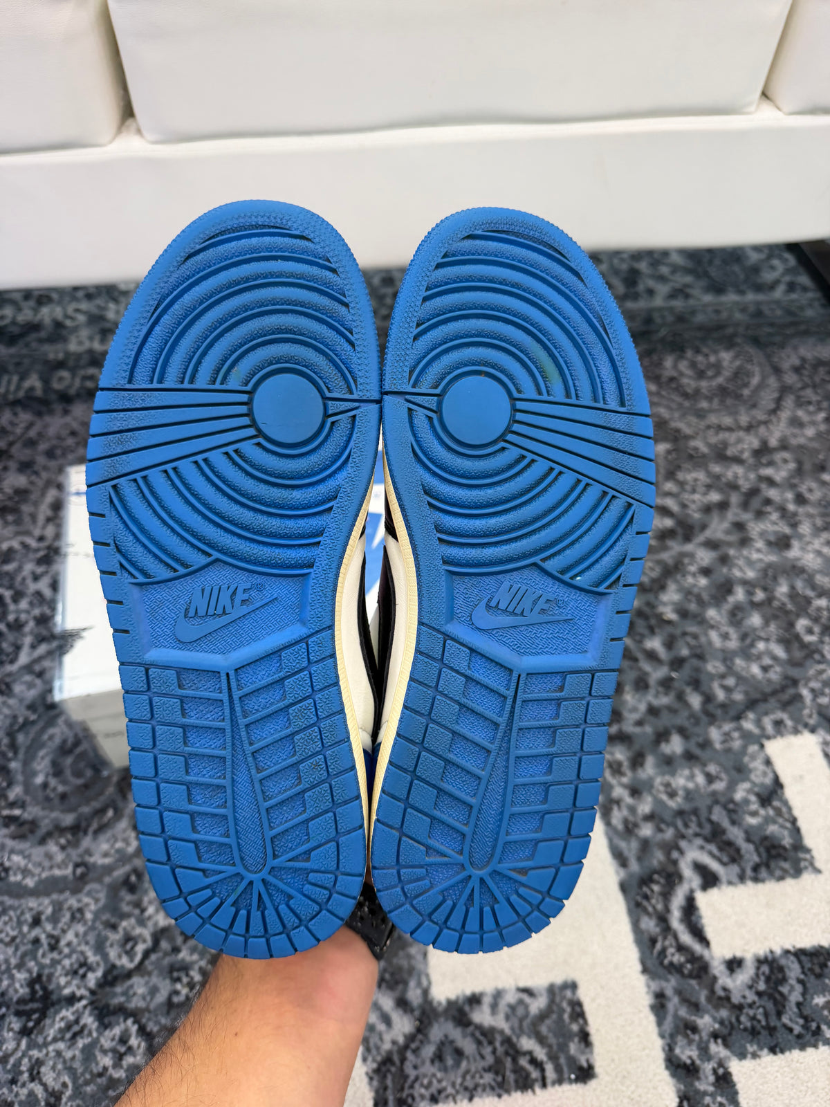Jordan 1 Low x Travis Scott “Fragment”