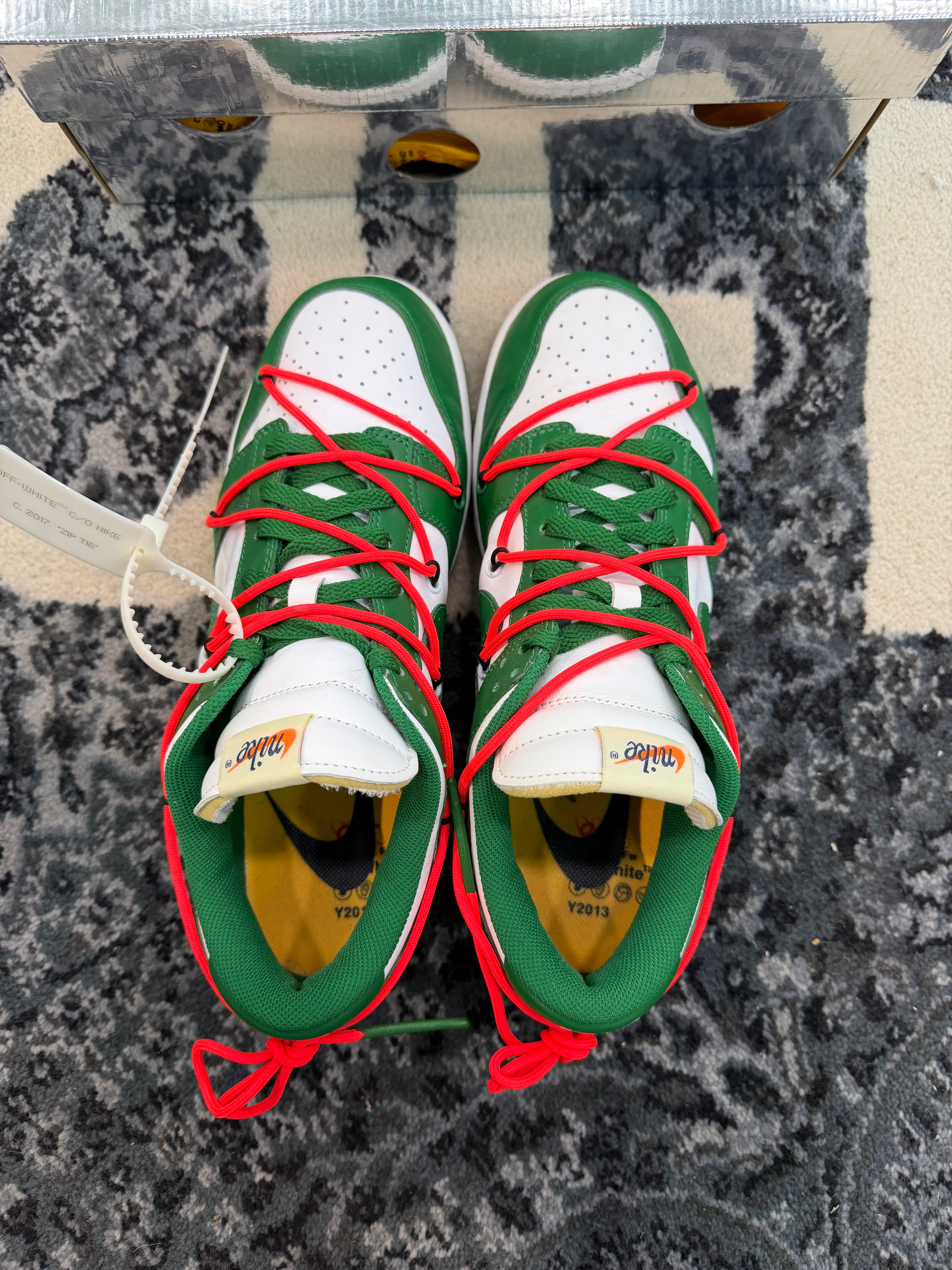 Nike Dunk Low Off White “Pine Green”