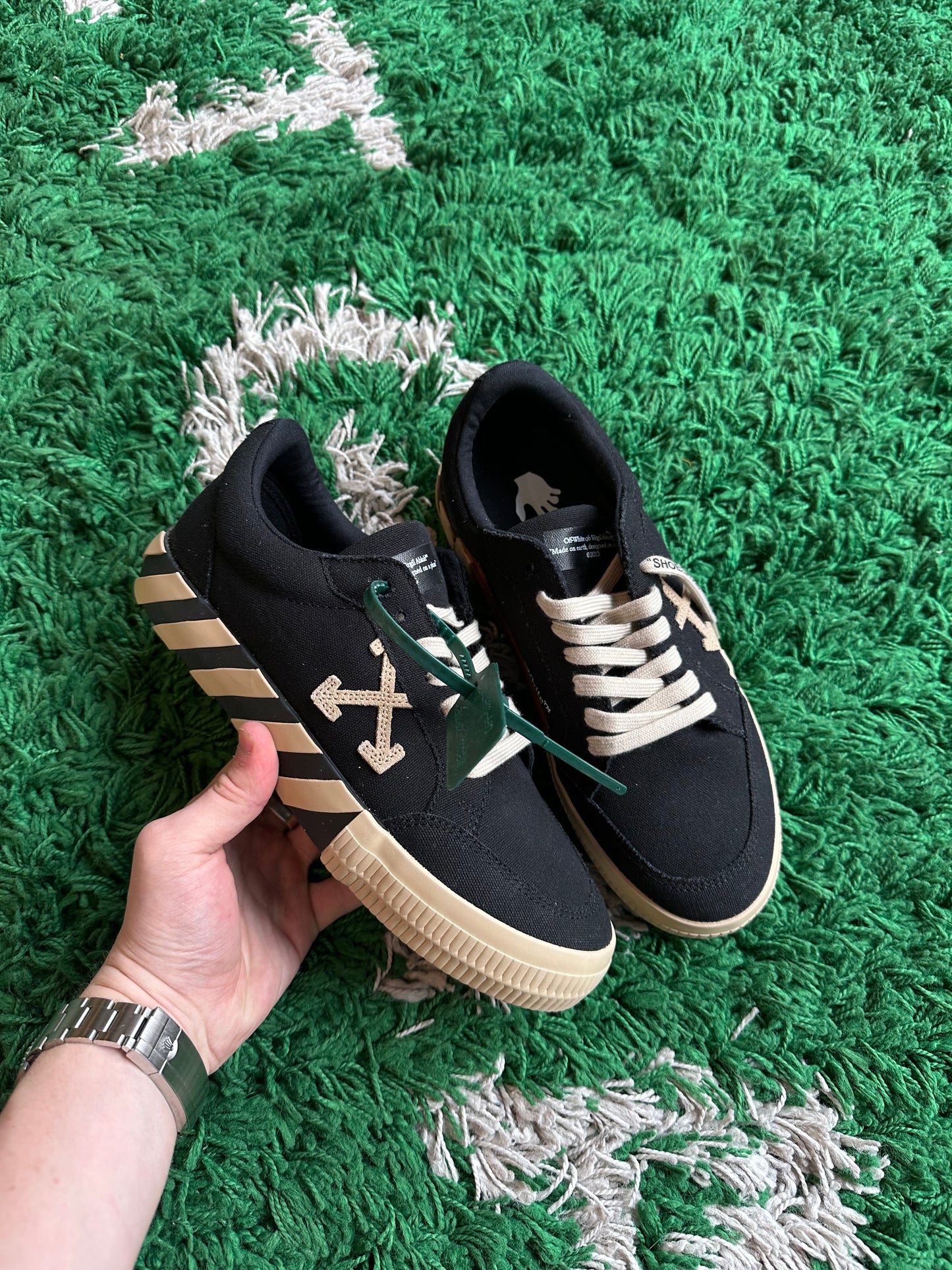 Off-White Vulc Low “Black / Beige”
