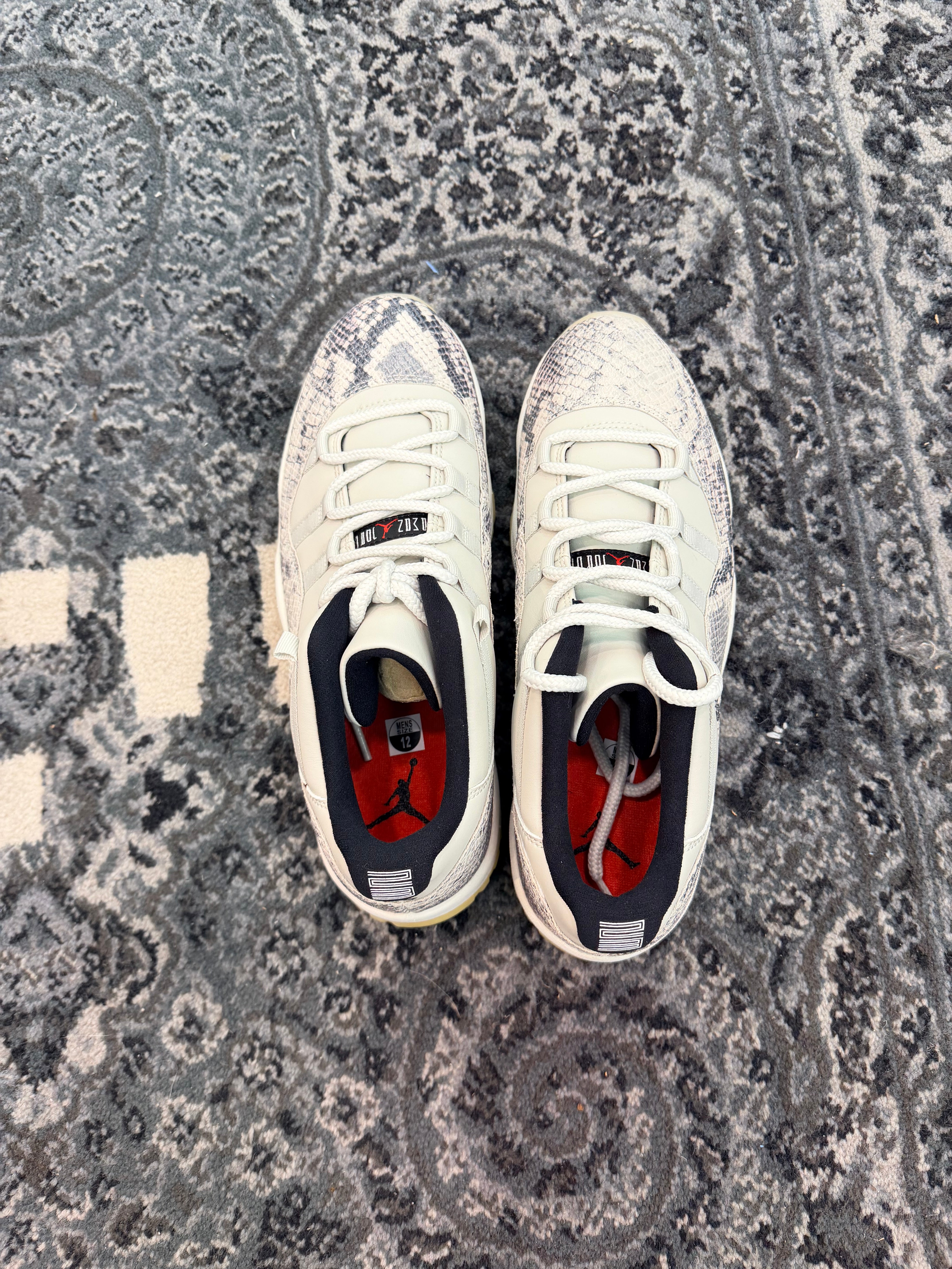 Jordan 11 Low “Snake Light Bone”