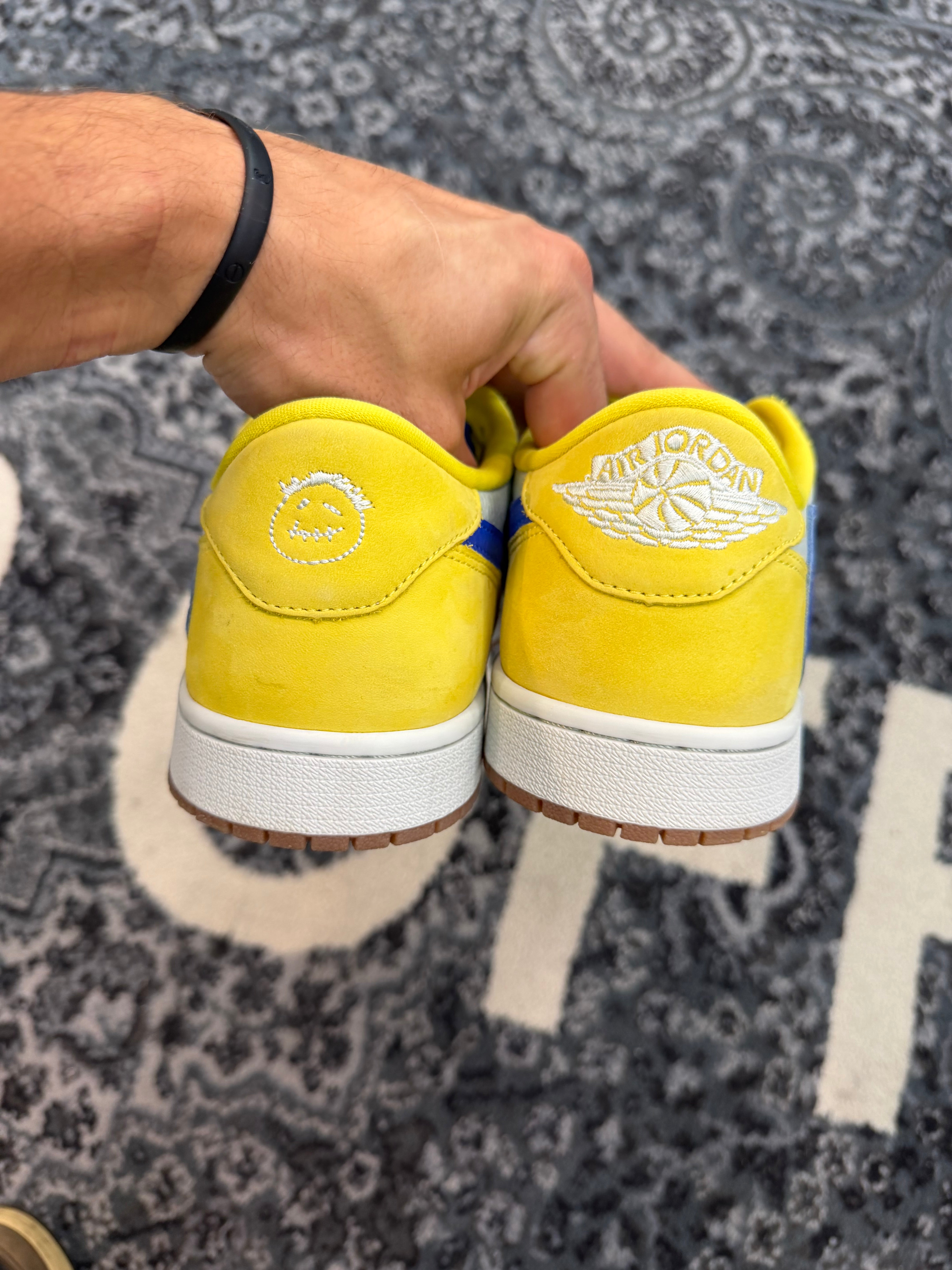 Jordan 1 Low Travis Scott “Canary”