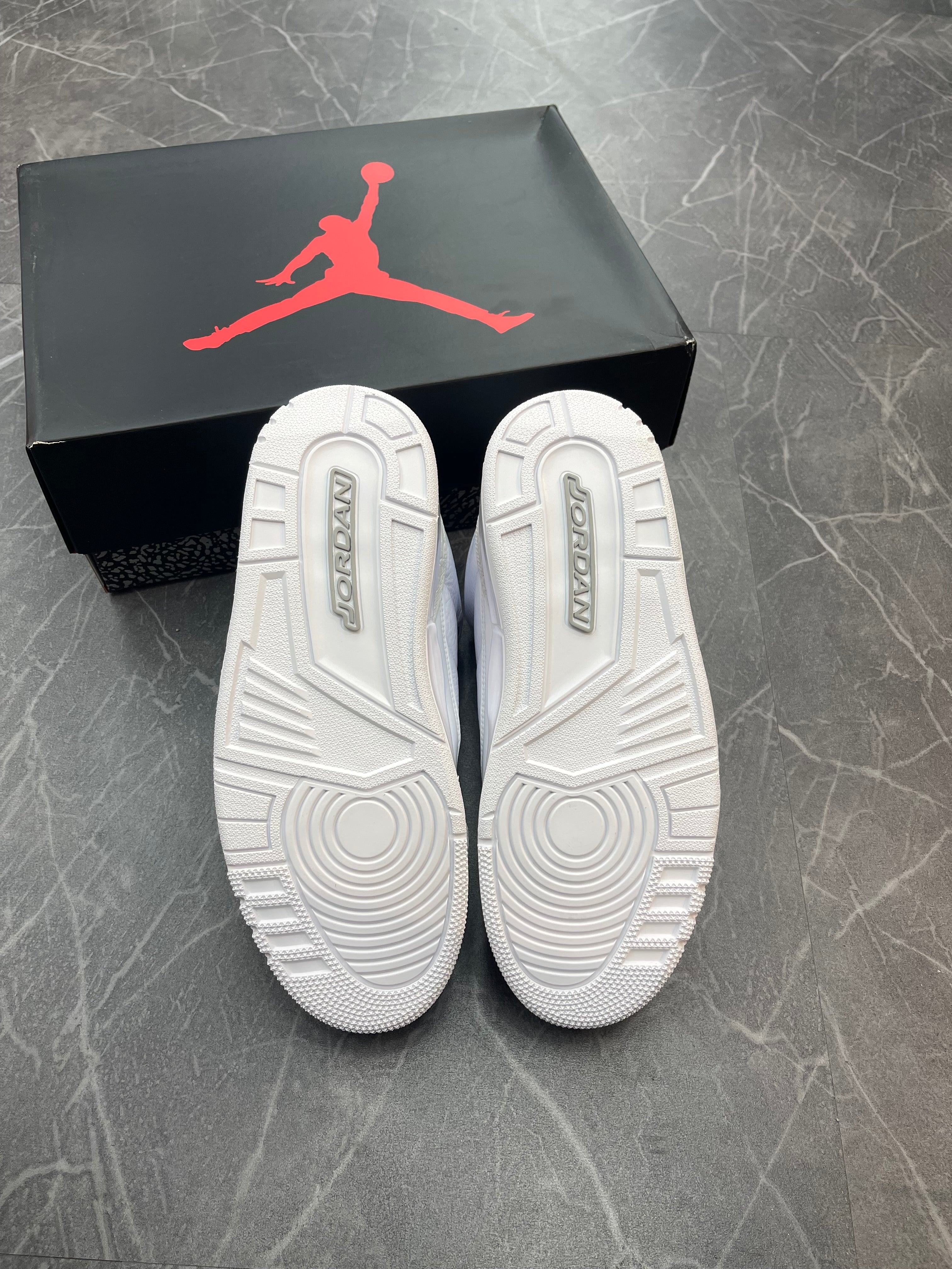 Jordan 3 “Pure Money”