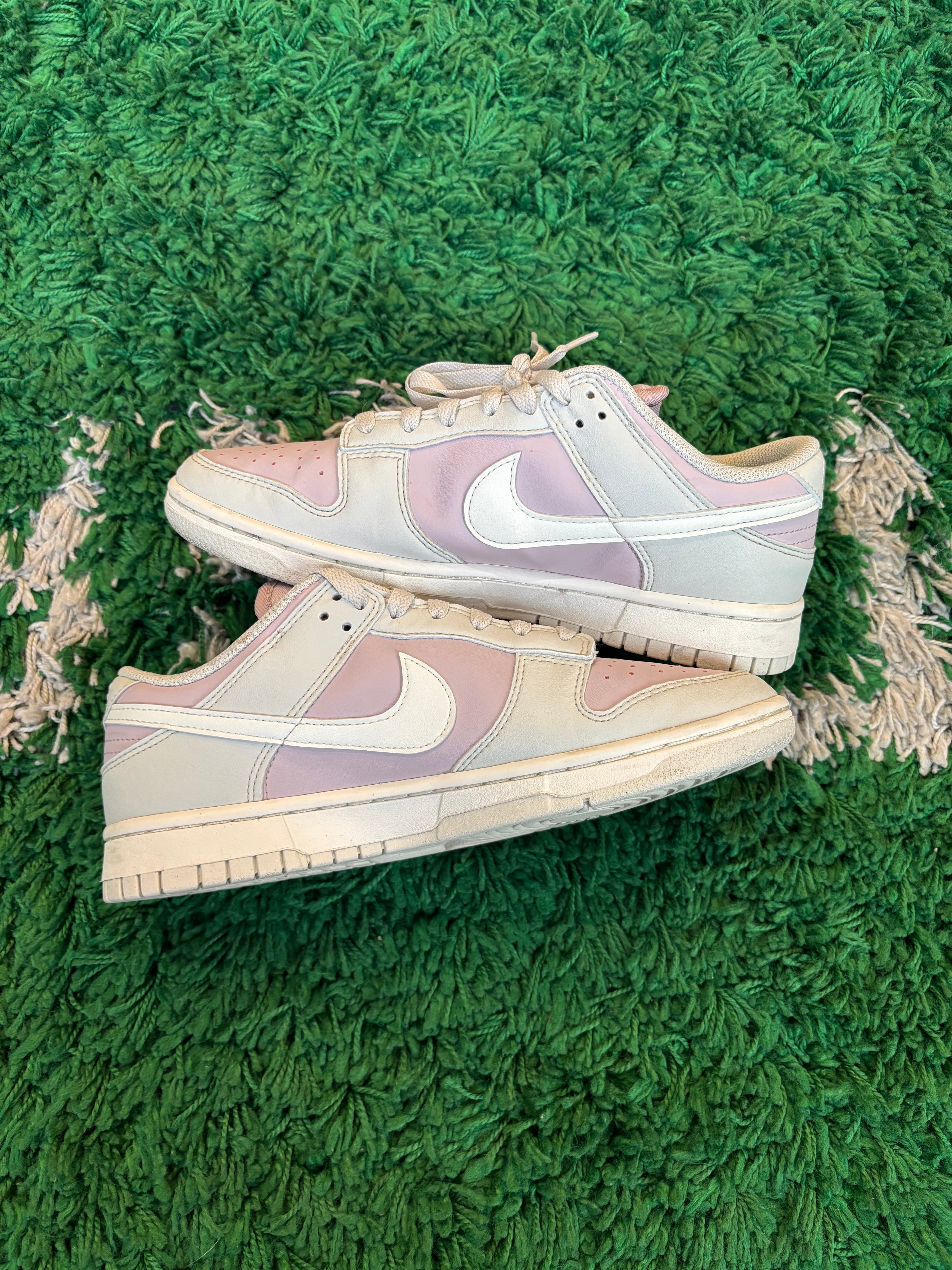 Nike Dunk Low “Platinum Violet”
