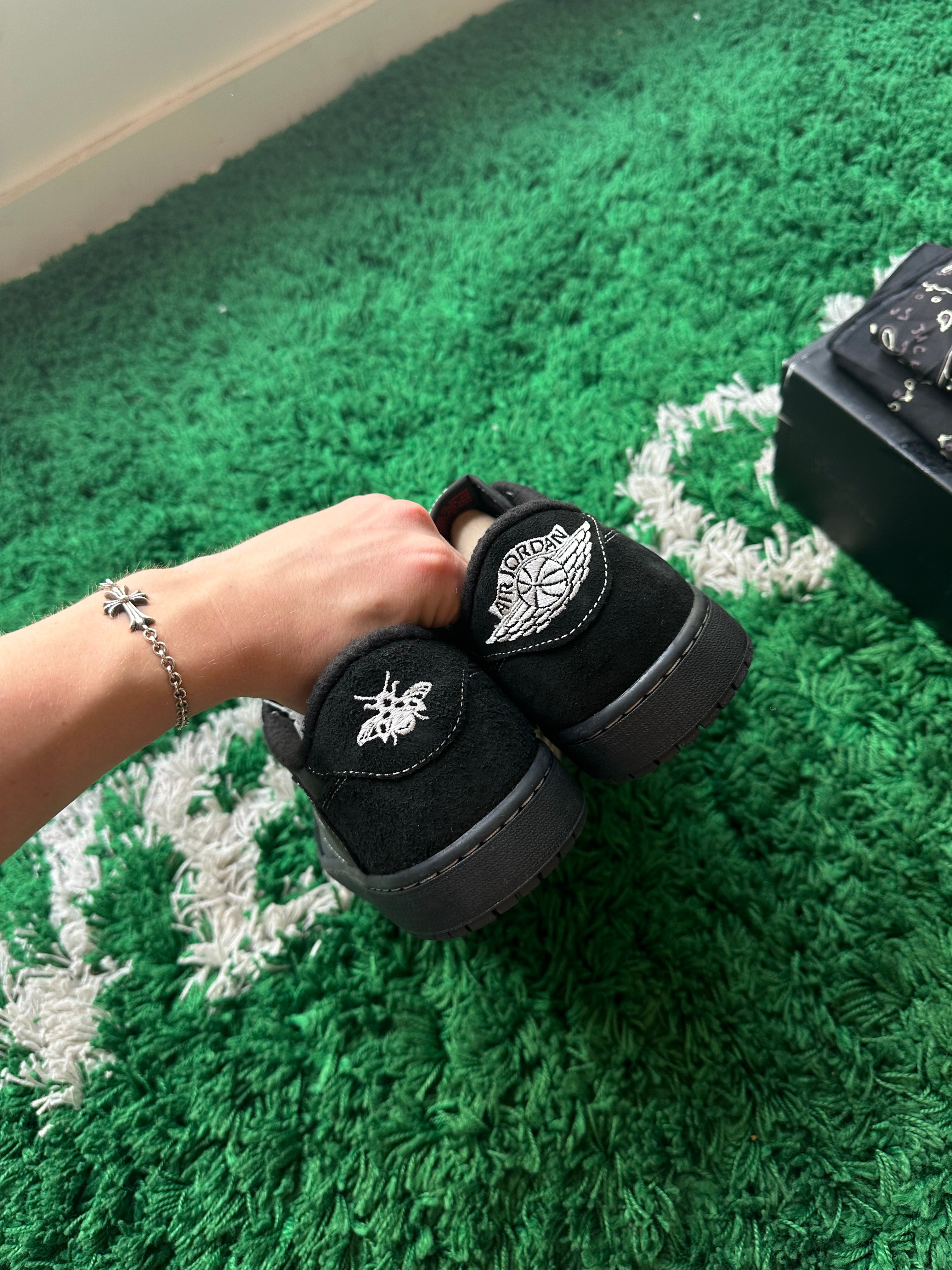 Jordan 1 Low x Travis Scott “Phantom”