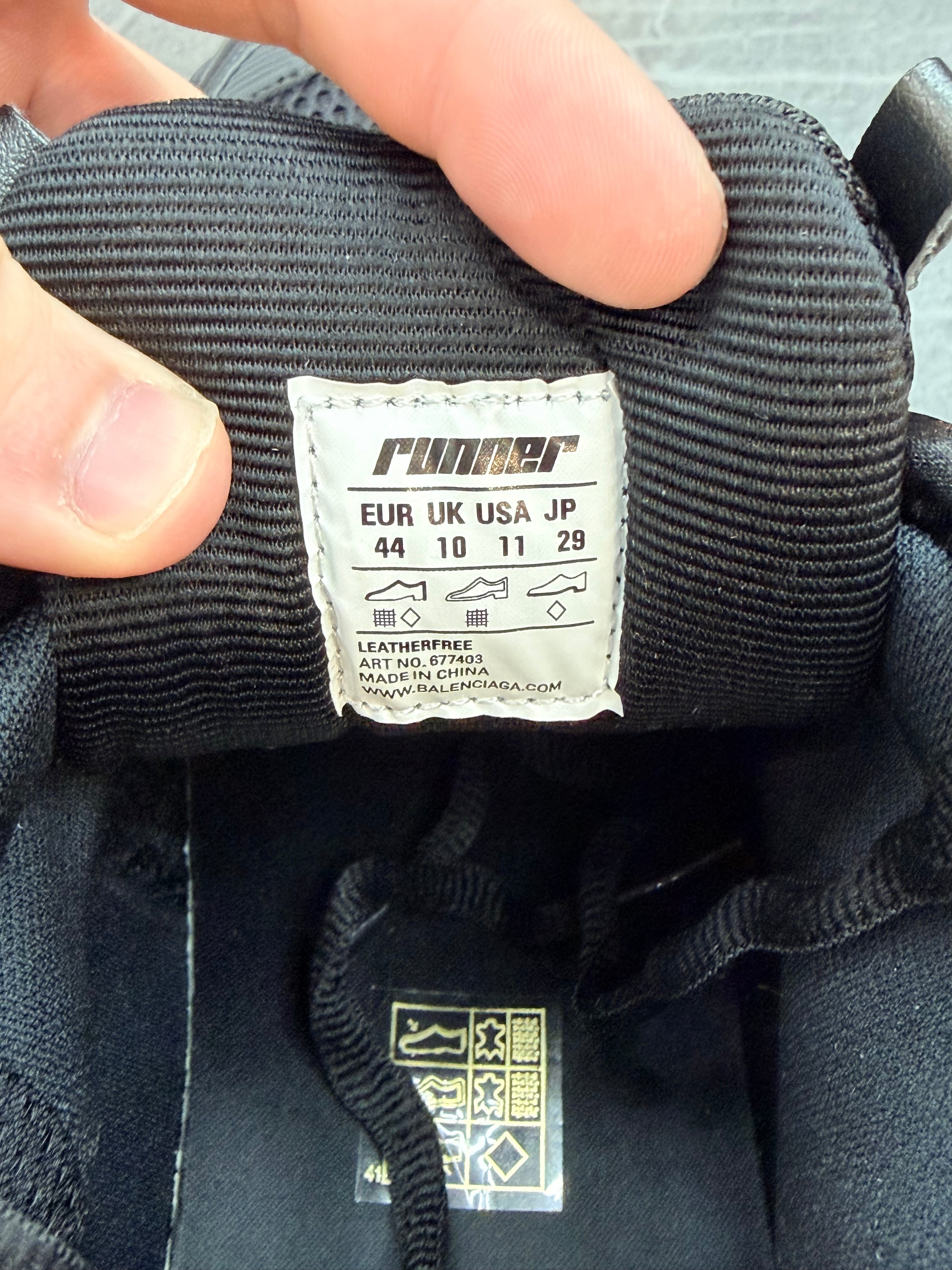 Balenciaga Runner Black