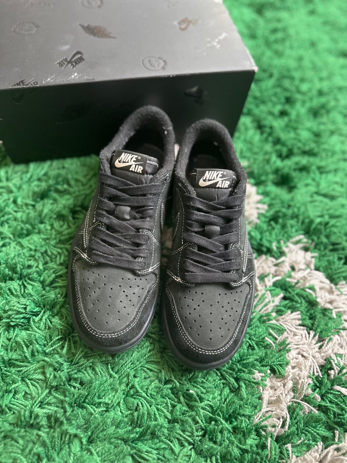 Jordan 1 Low x Travis Scott “Phantom”