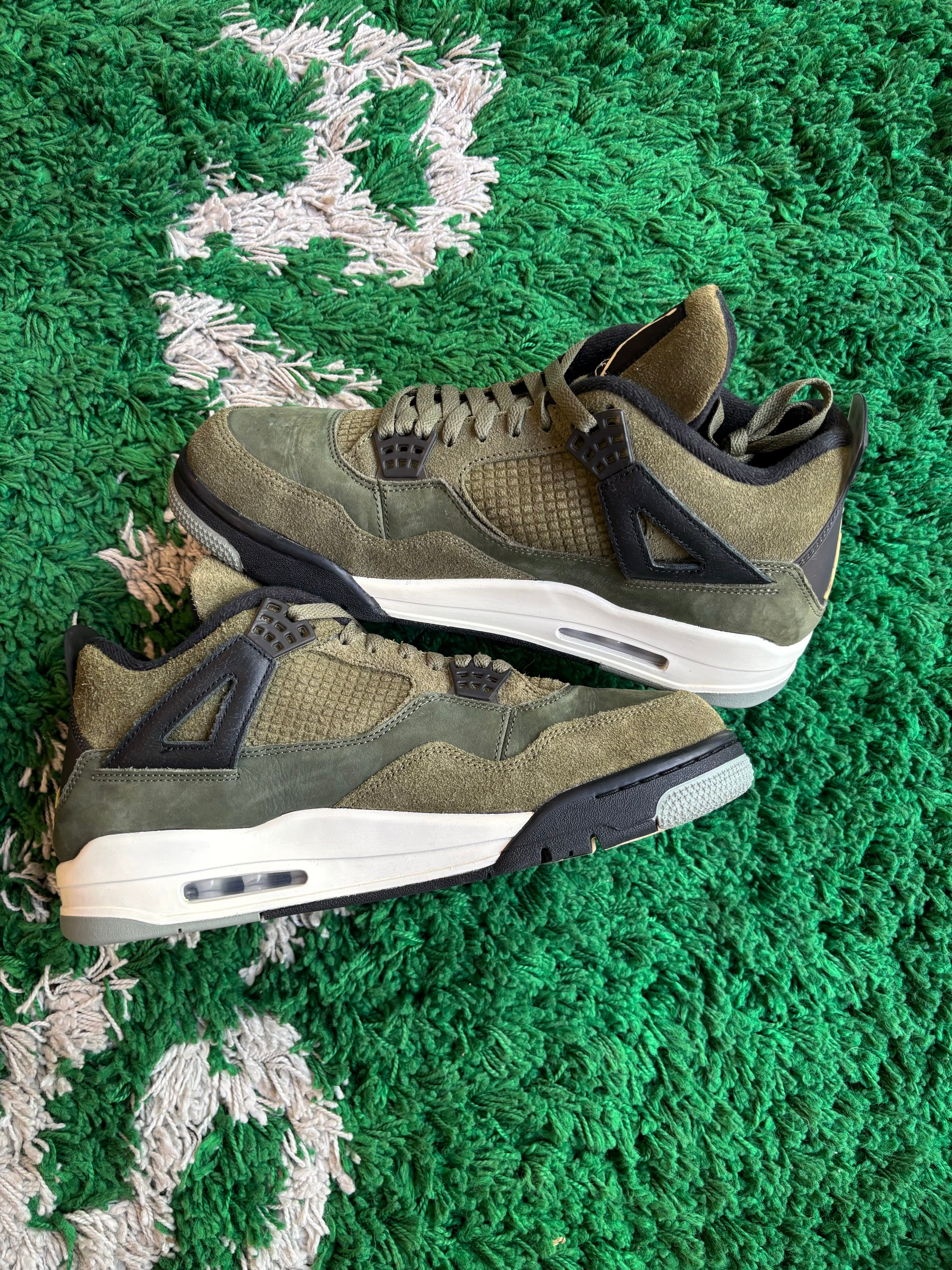 Jordan 4 “Craft Medium Olive”