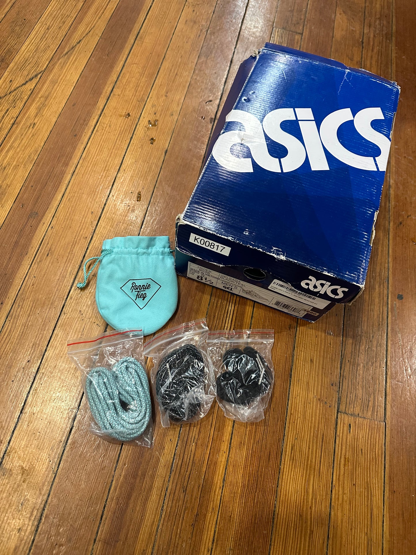 ASICS Gel-Saga Diamond Supply Co x Tiffany