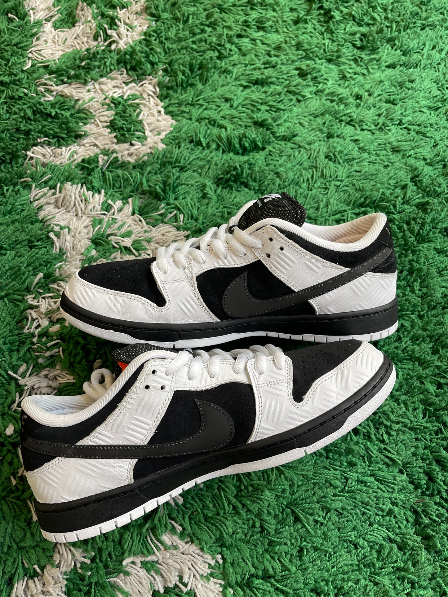 Nike Dunk Low SB “Tightbooth”