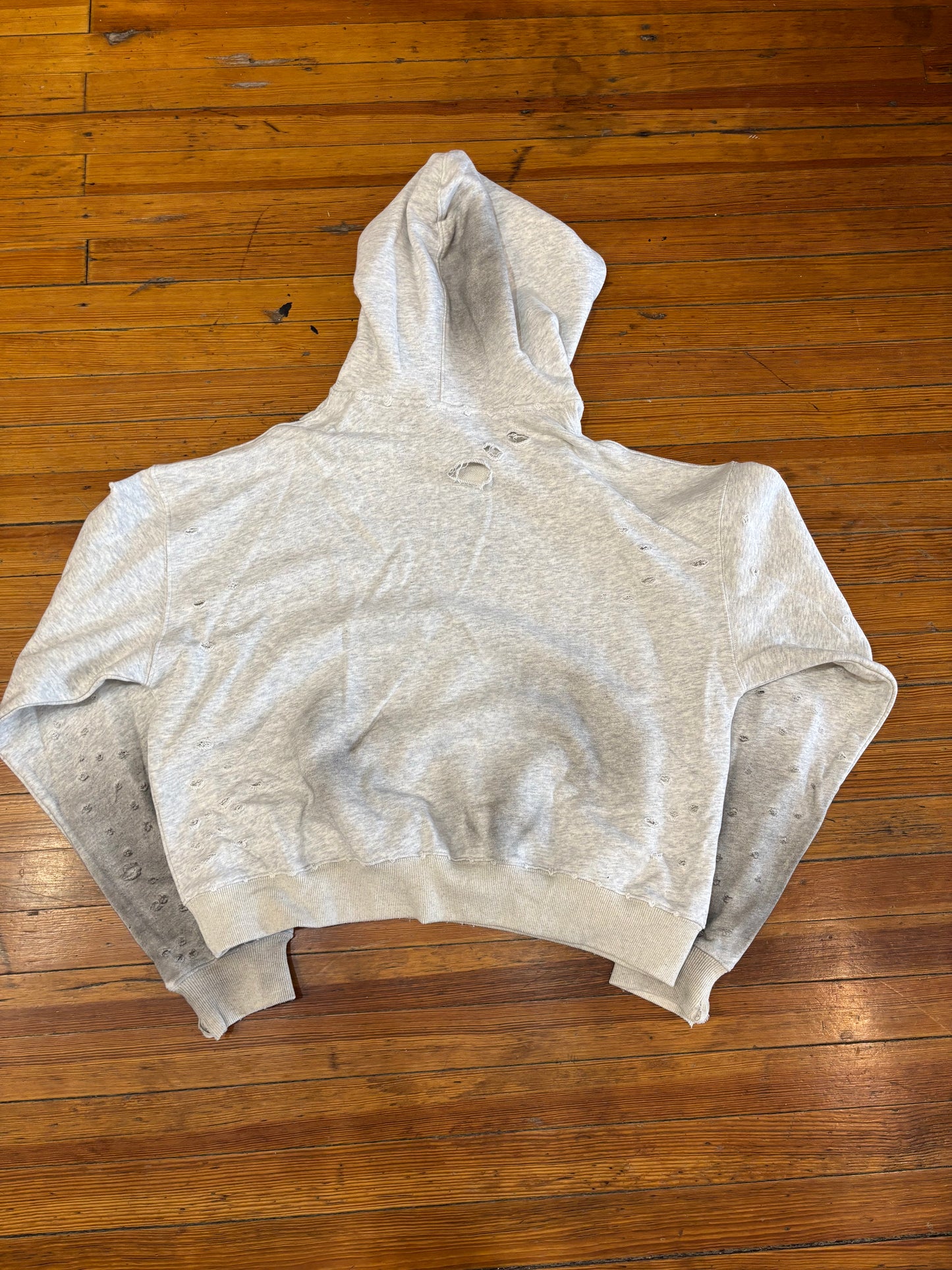 Vale Forever Big Chain Pull Over “White”