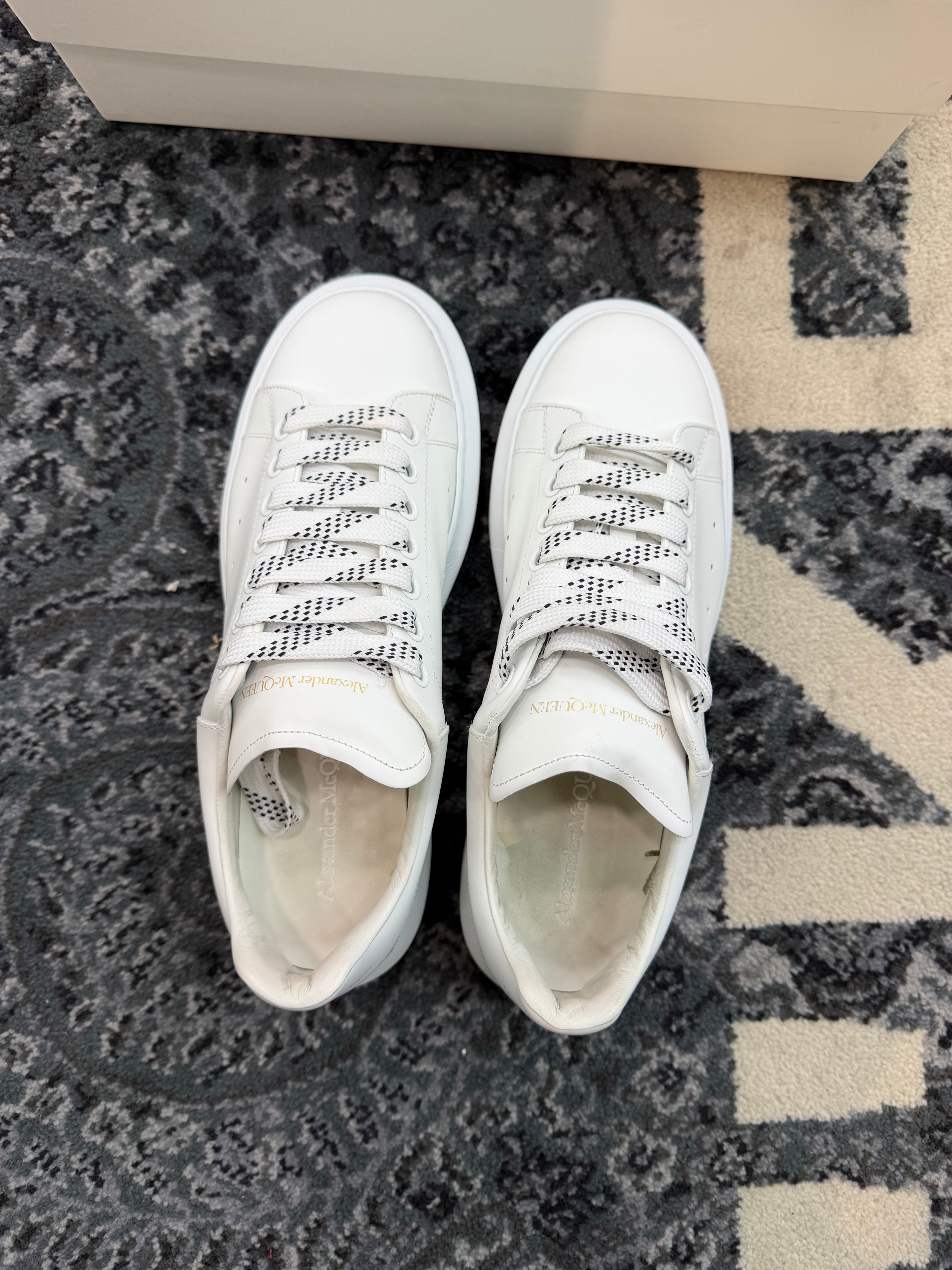 Alexander Mcqueen Sneaker Low “All White”