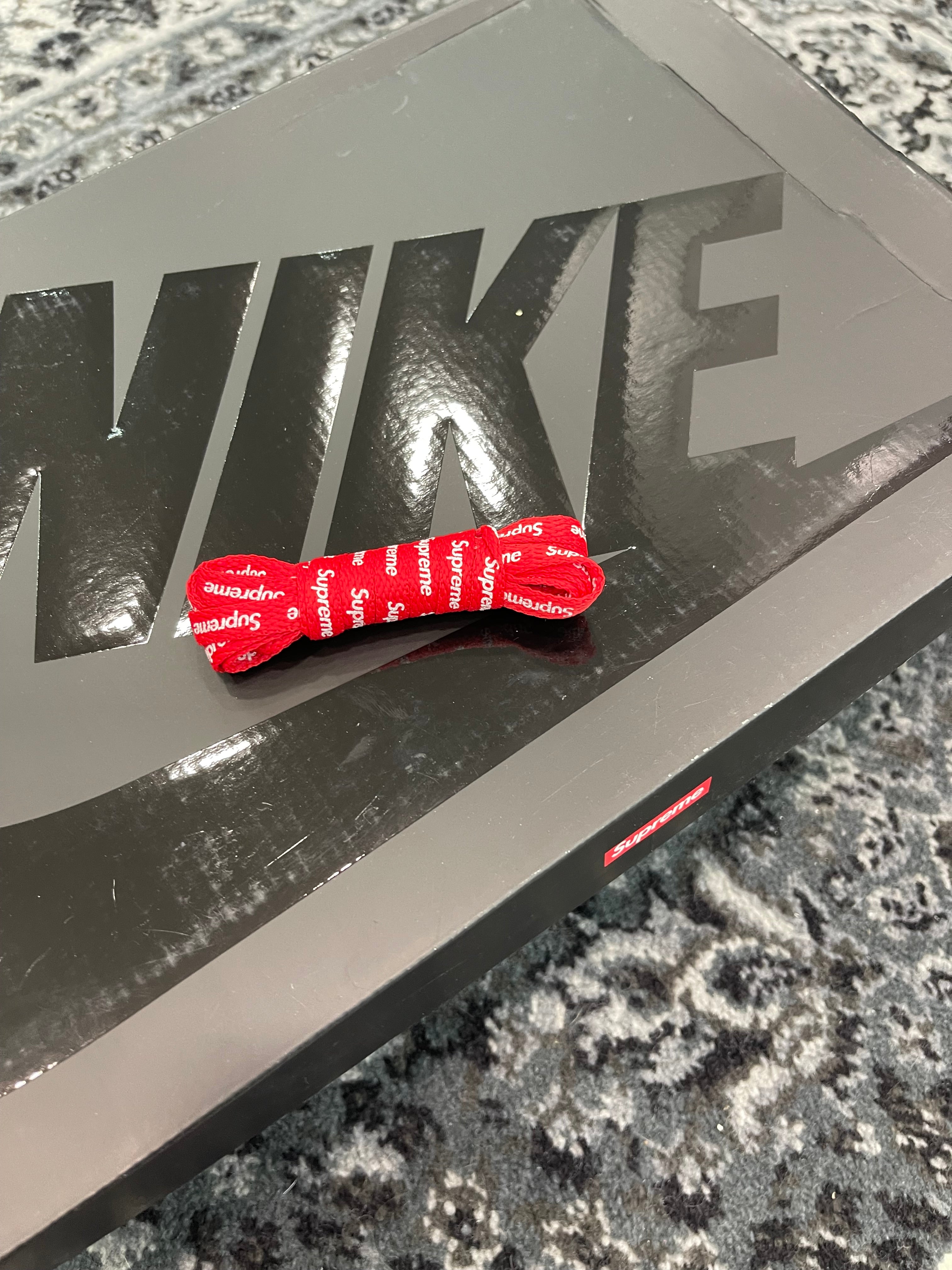 Nike Air Force 1 Low x Supreme “White Black Swoosh”