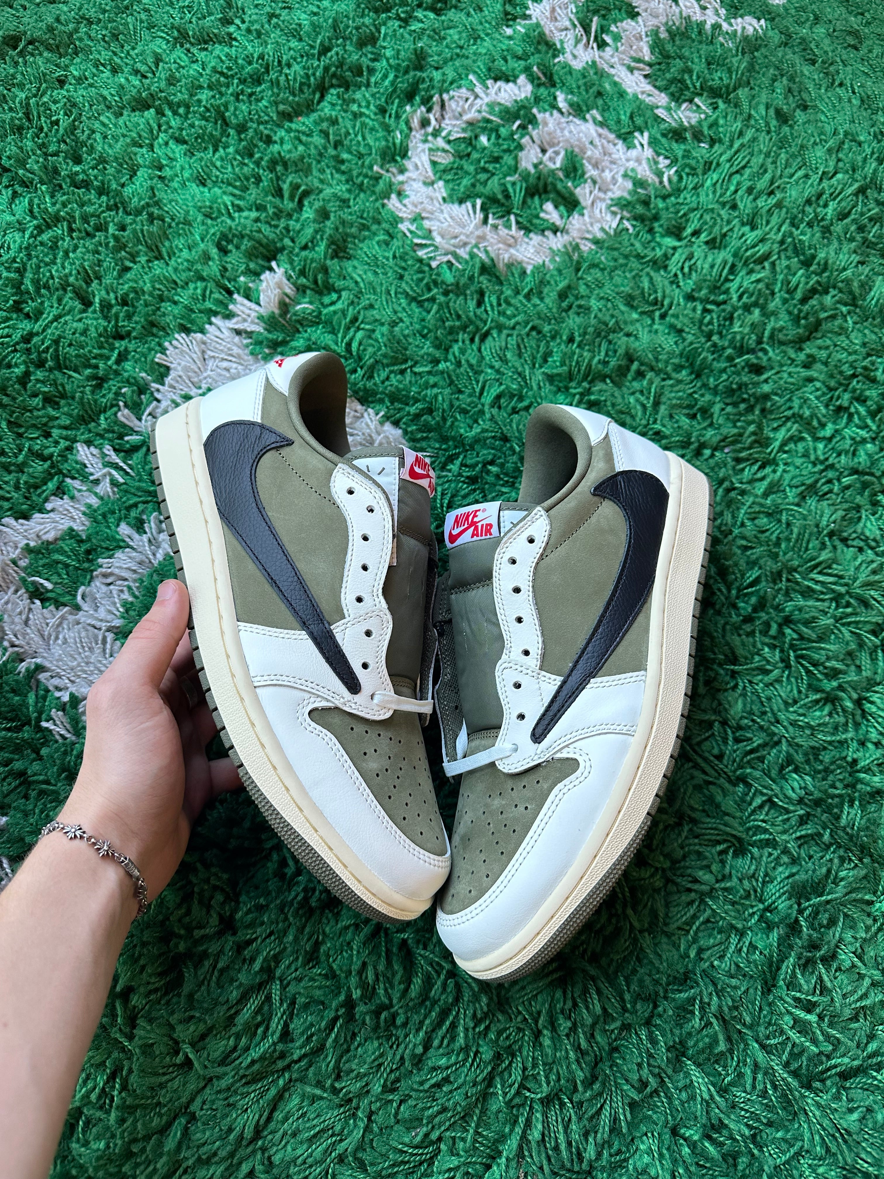 Travis Scott Jordan 1 Low “Medium Olive”