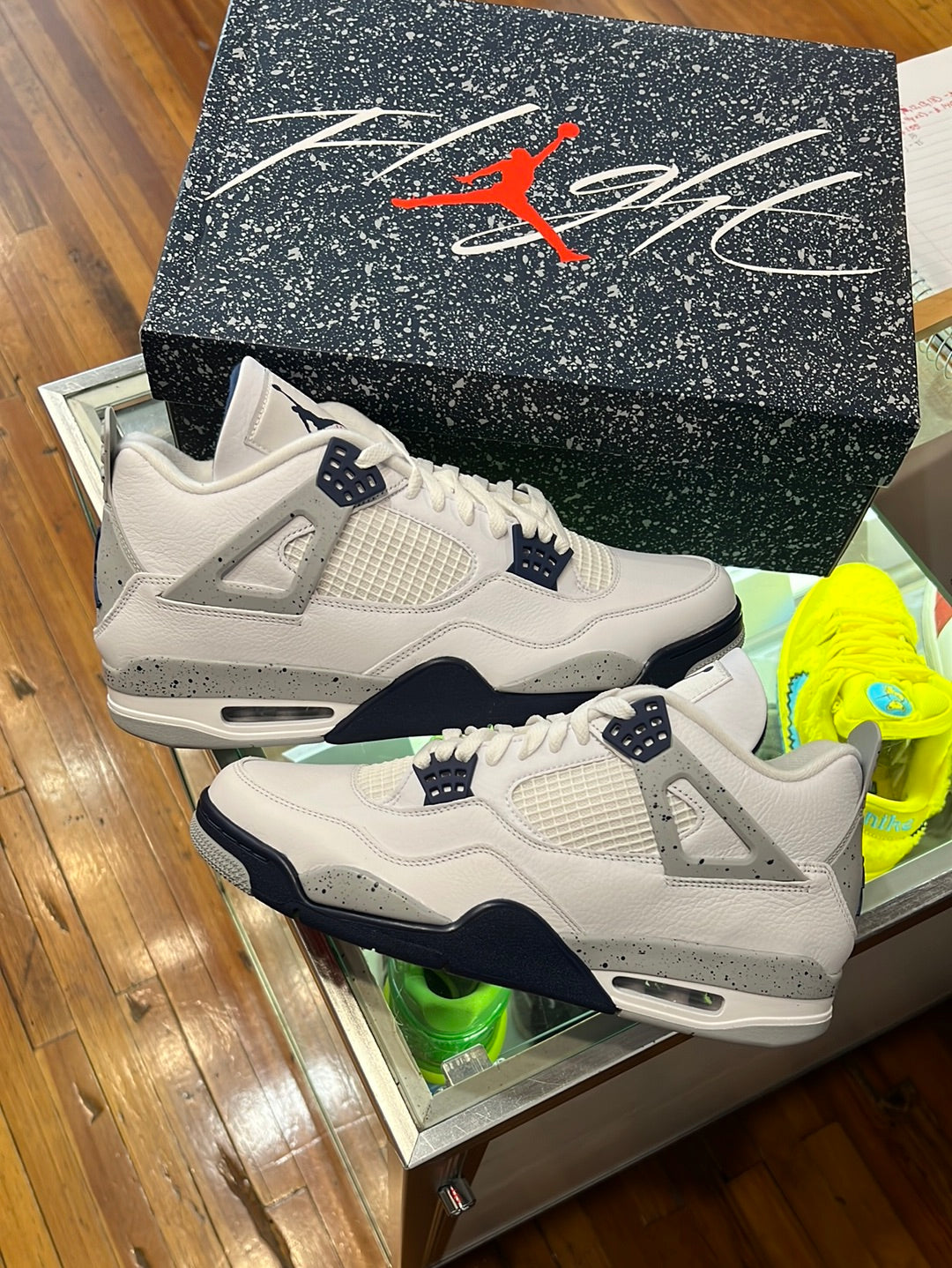 Jordan 4 “Midnight Navy”