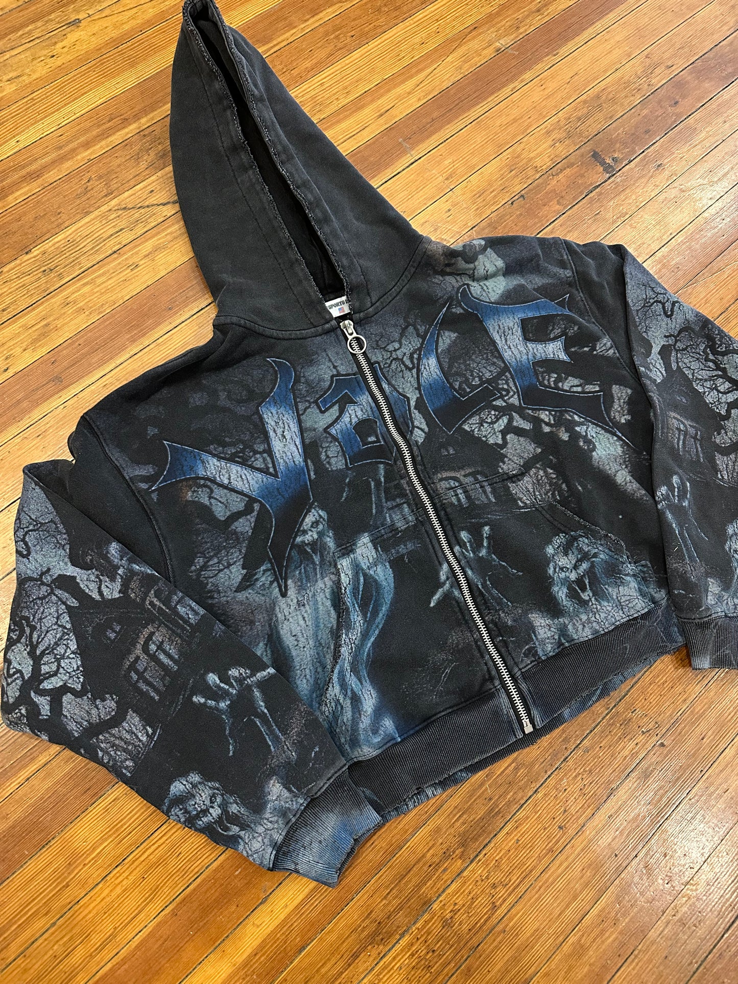 Vale Forever “Casper” Zip Up