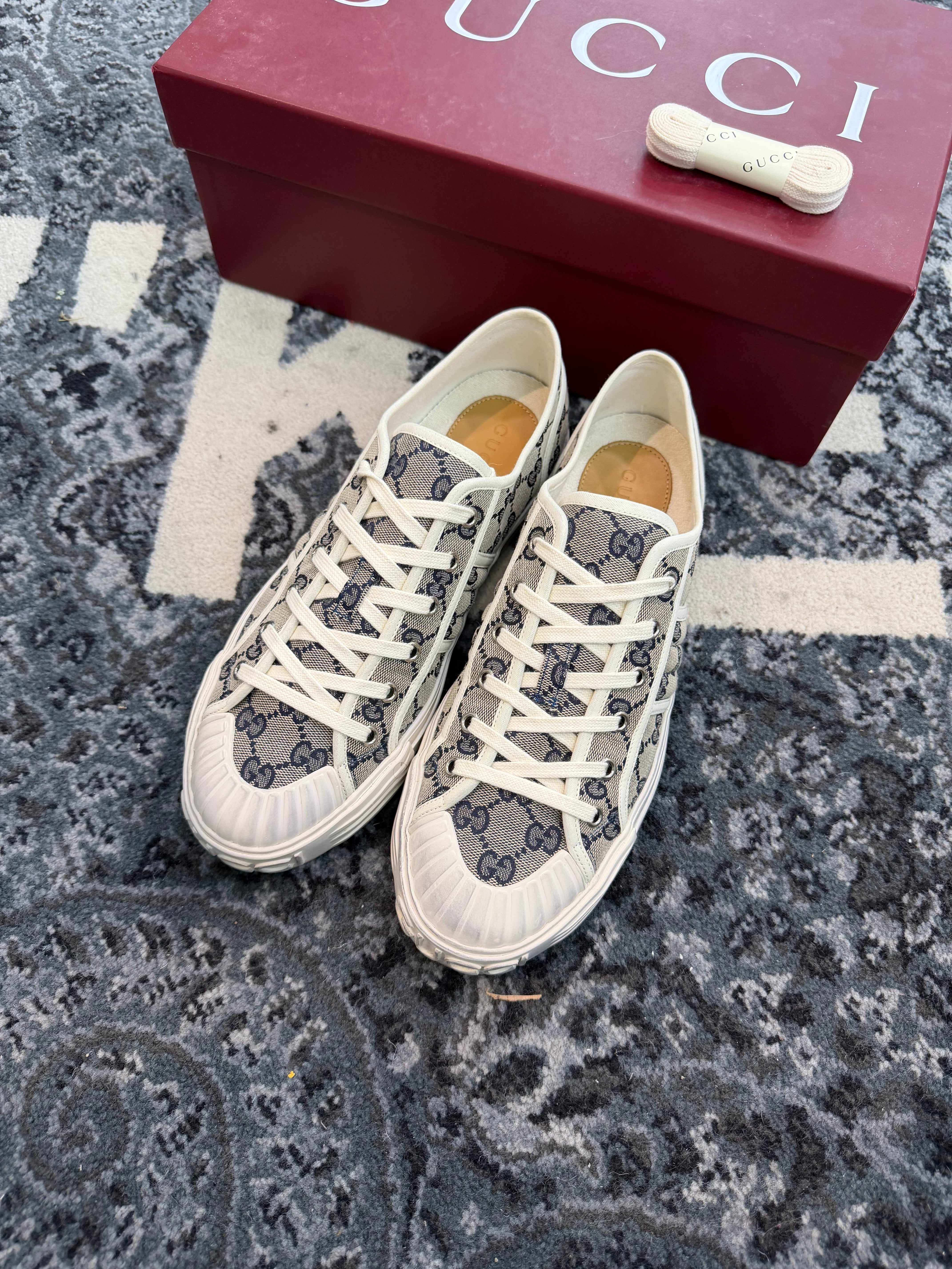 Gucci Canvas Low “Navy Beige”