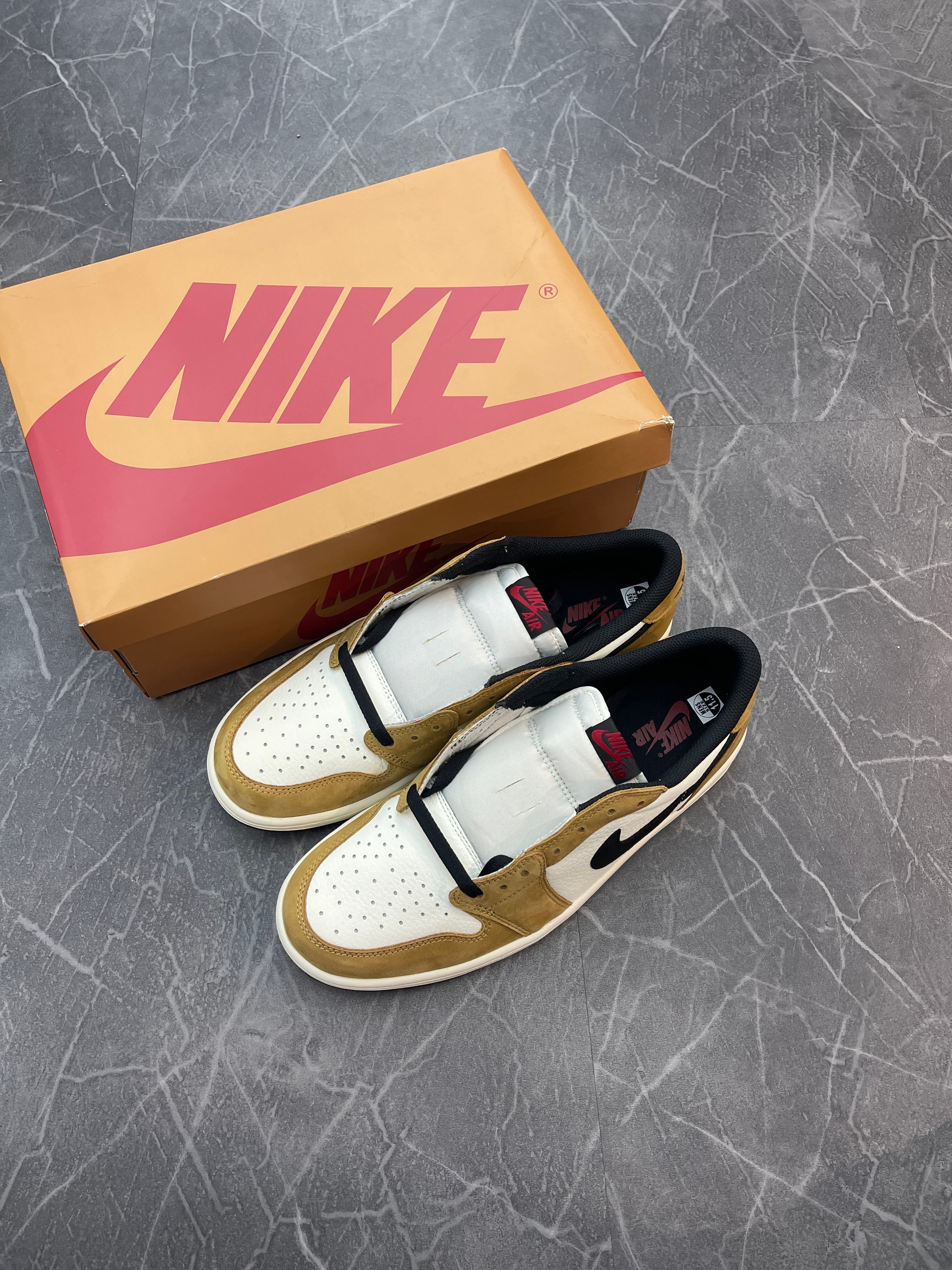 Jordan 1 Low “Rookie of the Year”