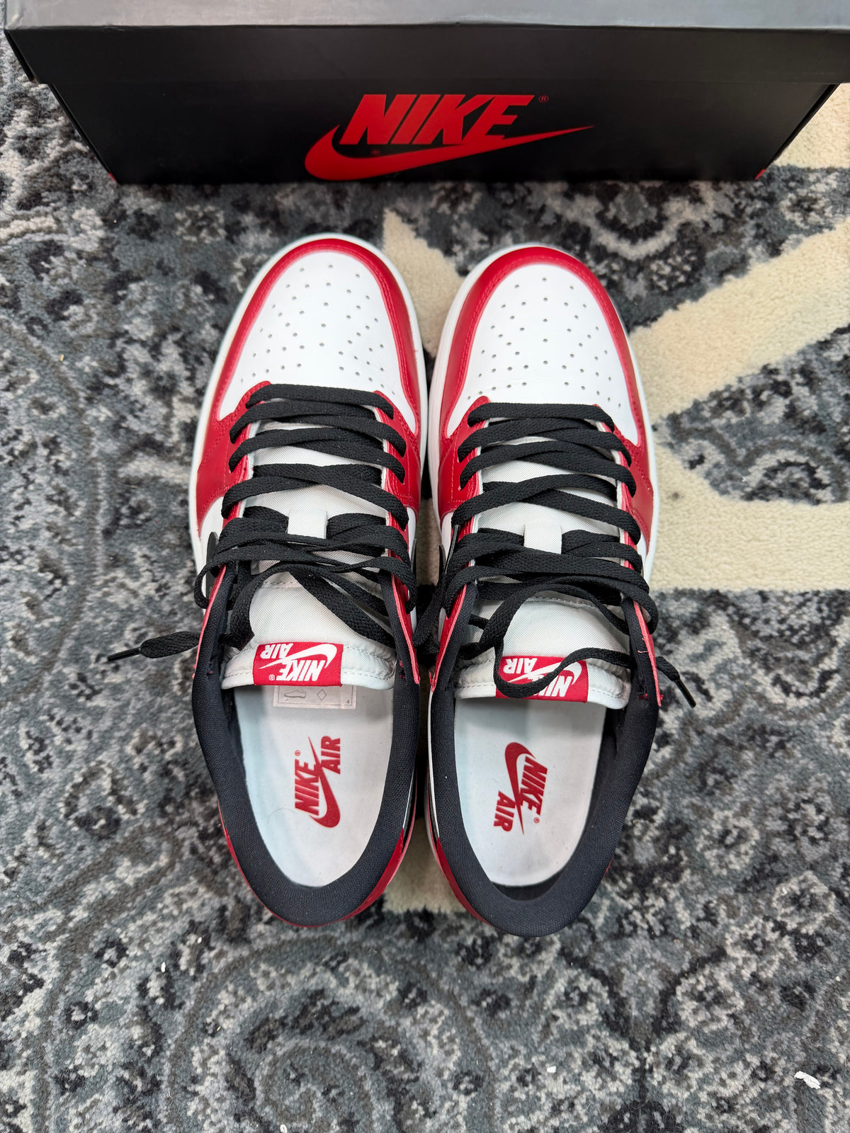 Jordan 1 Low “Chicago”