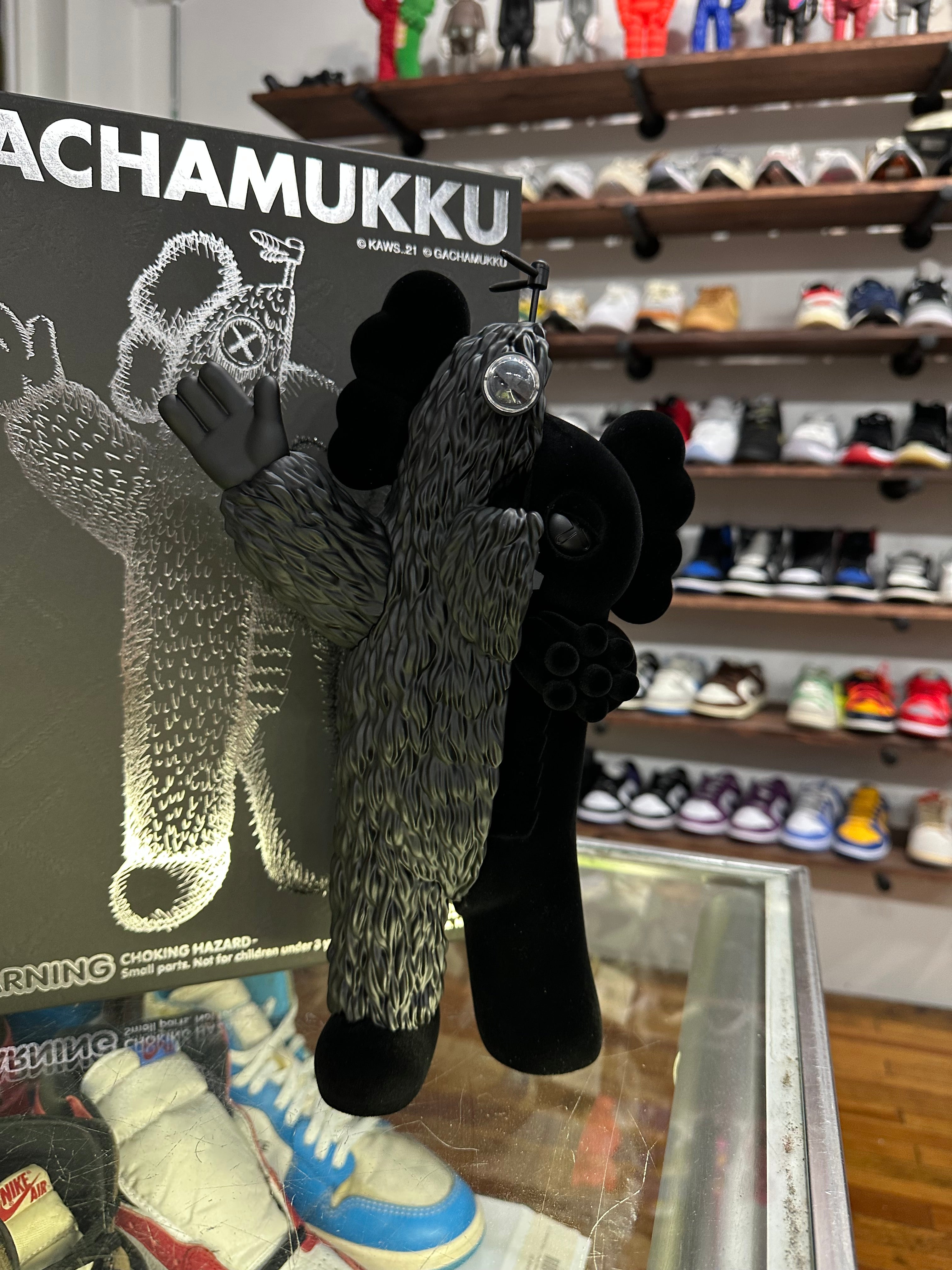 KAWS KACHAMUKKU Vinyl Figure “Black”
