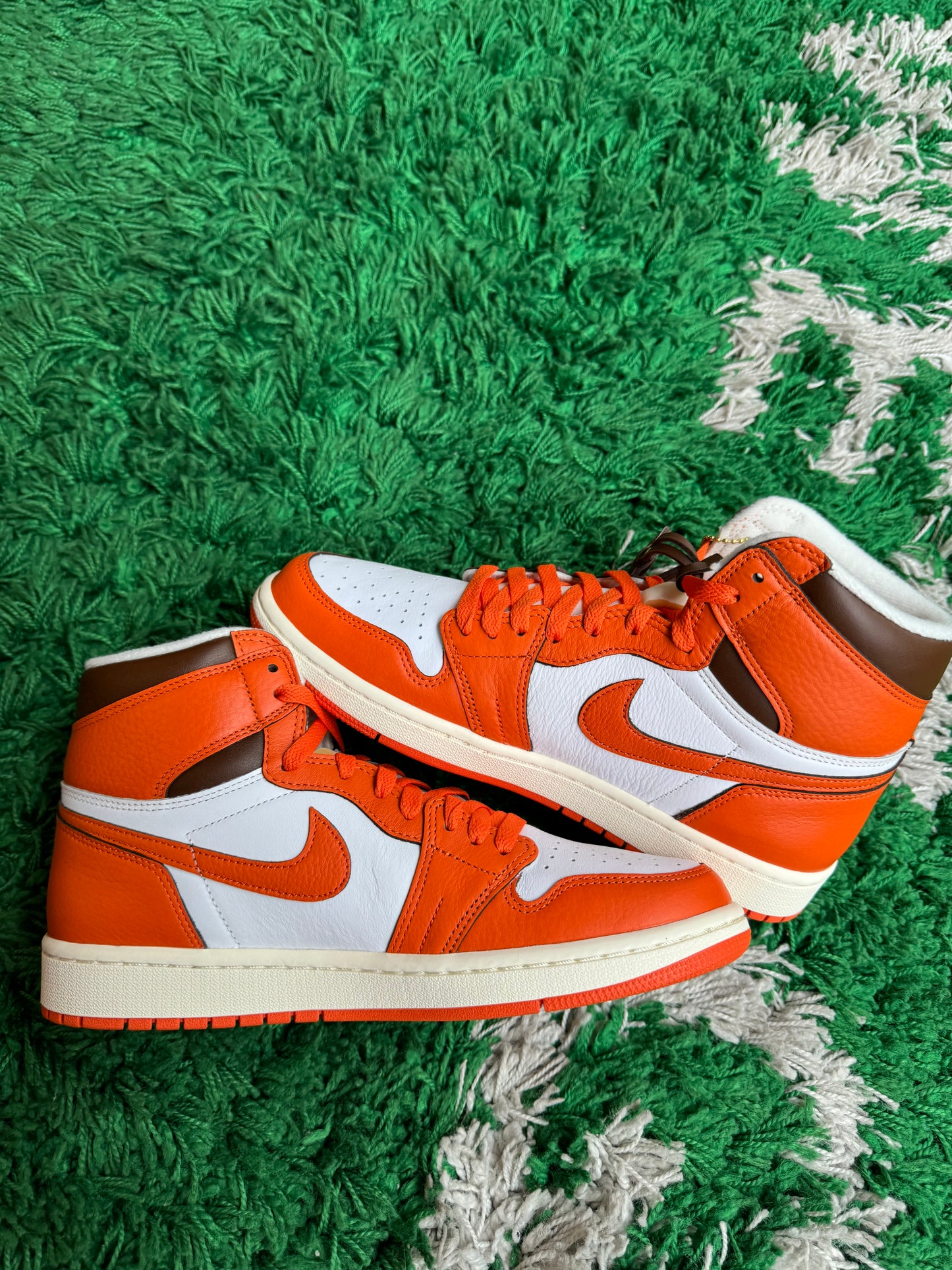 Jordan 1 High “Starfish”