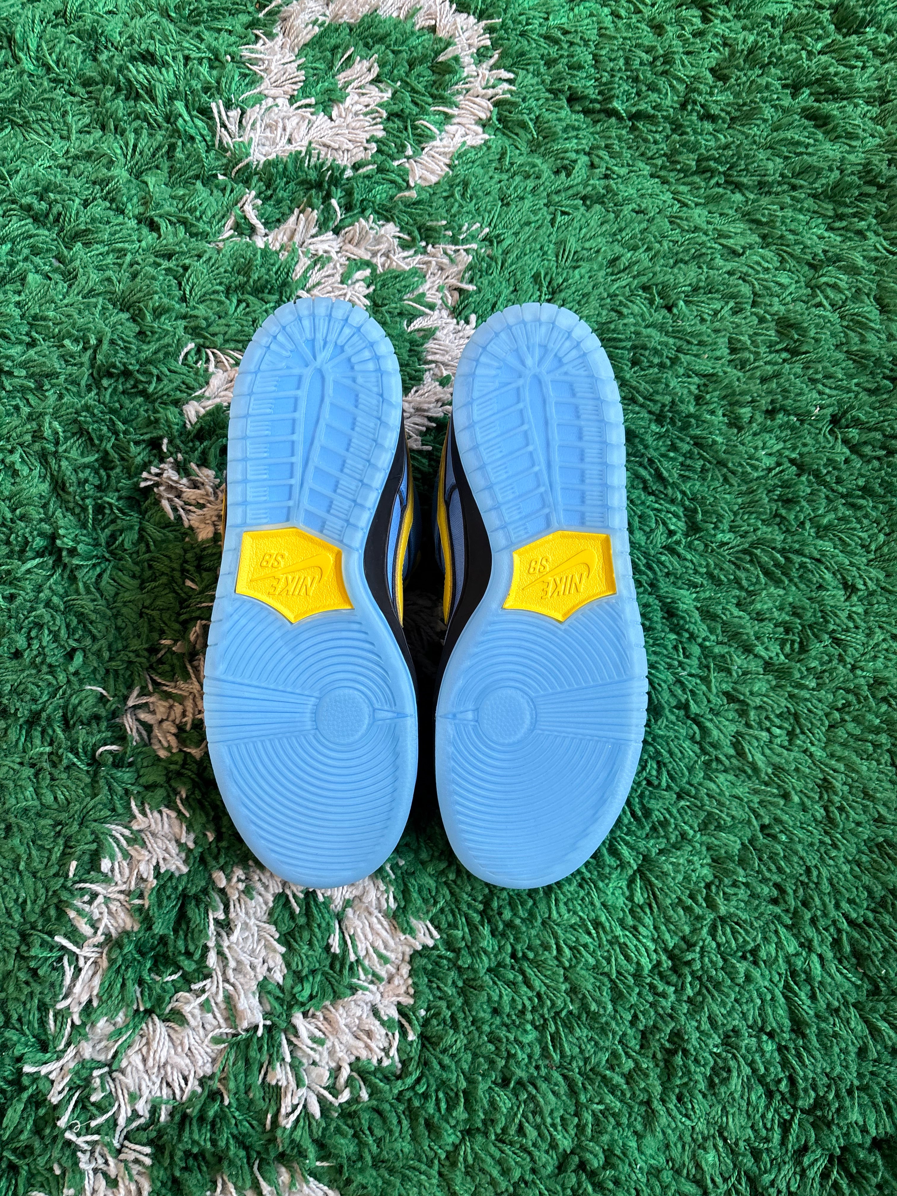 Nike SB Dunk Low x Powerpuff Girls “Bubbles”