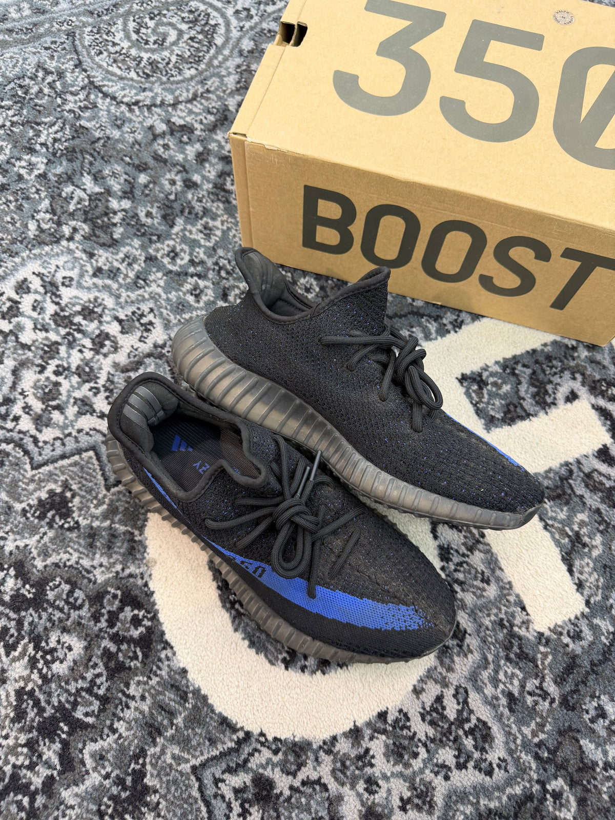 Yeezy 350 “Dazzling Blue”