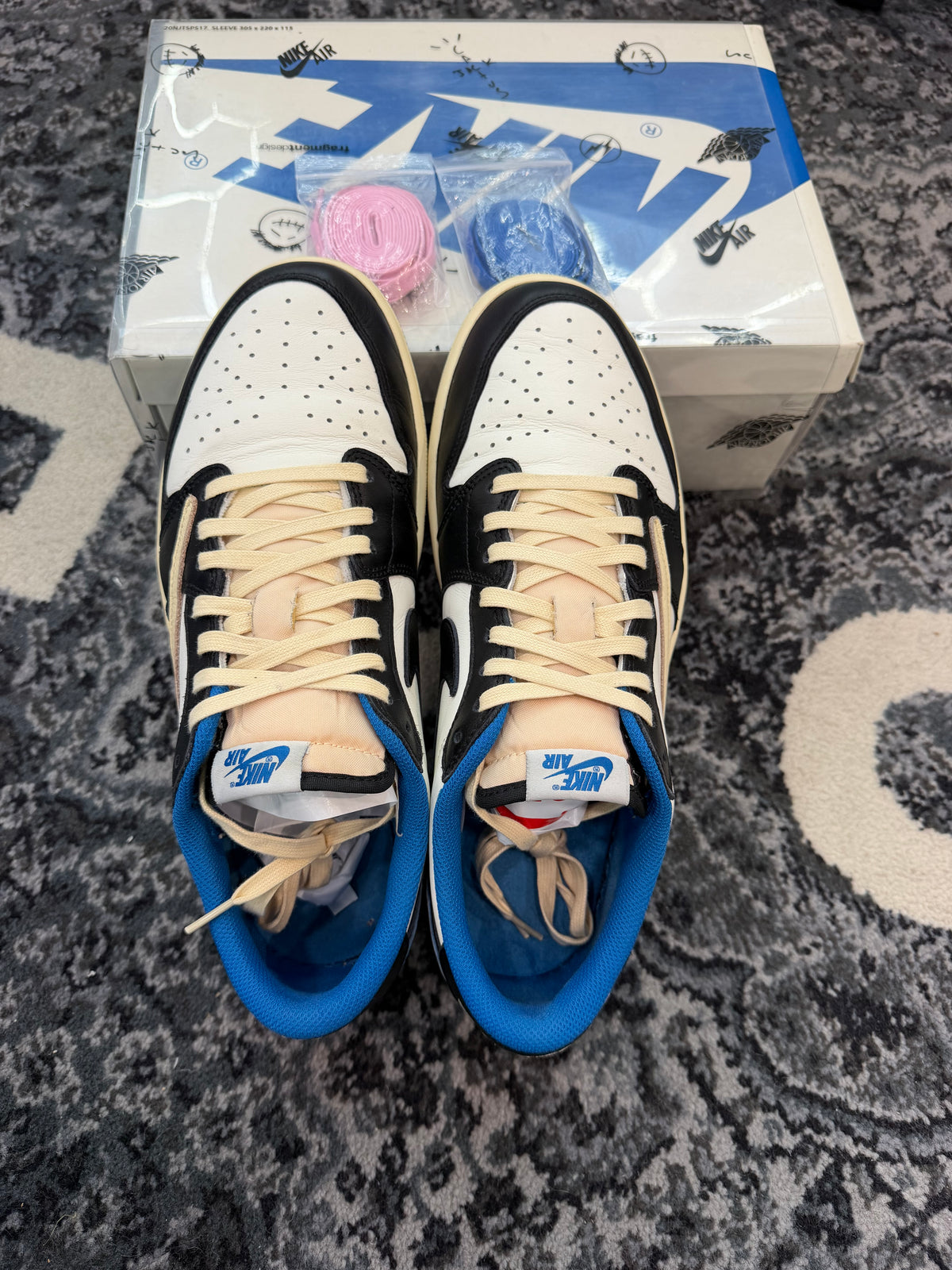 Jordan 1 Low x Travis Scott “Fragment”