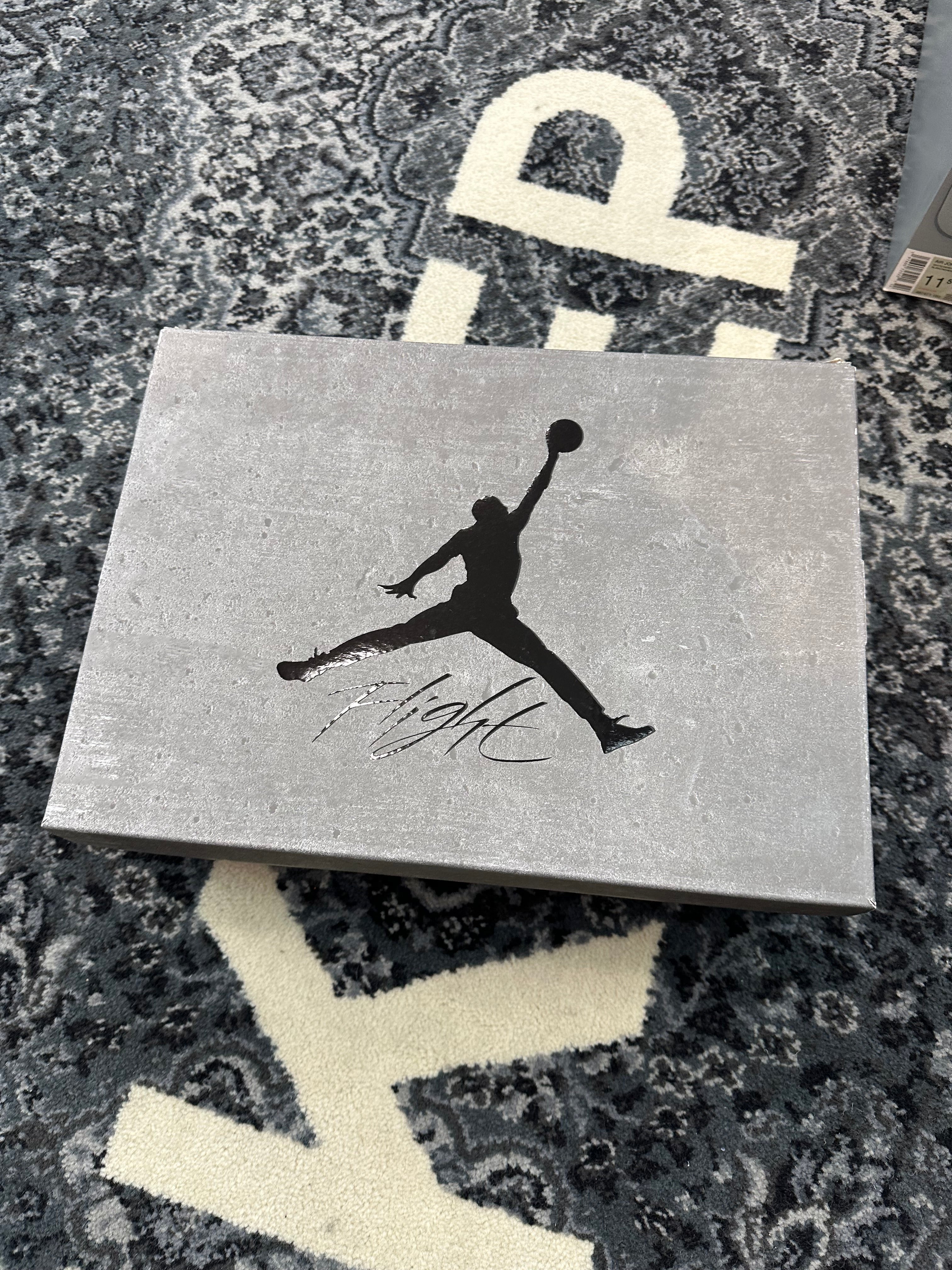 Jordan 4 “Cave Stone”