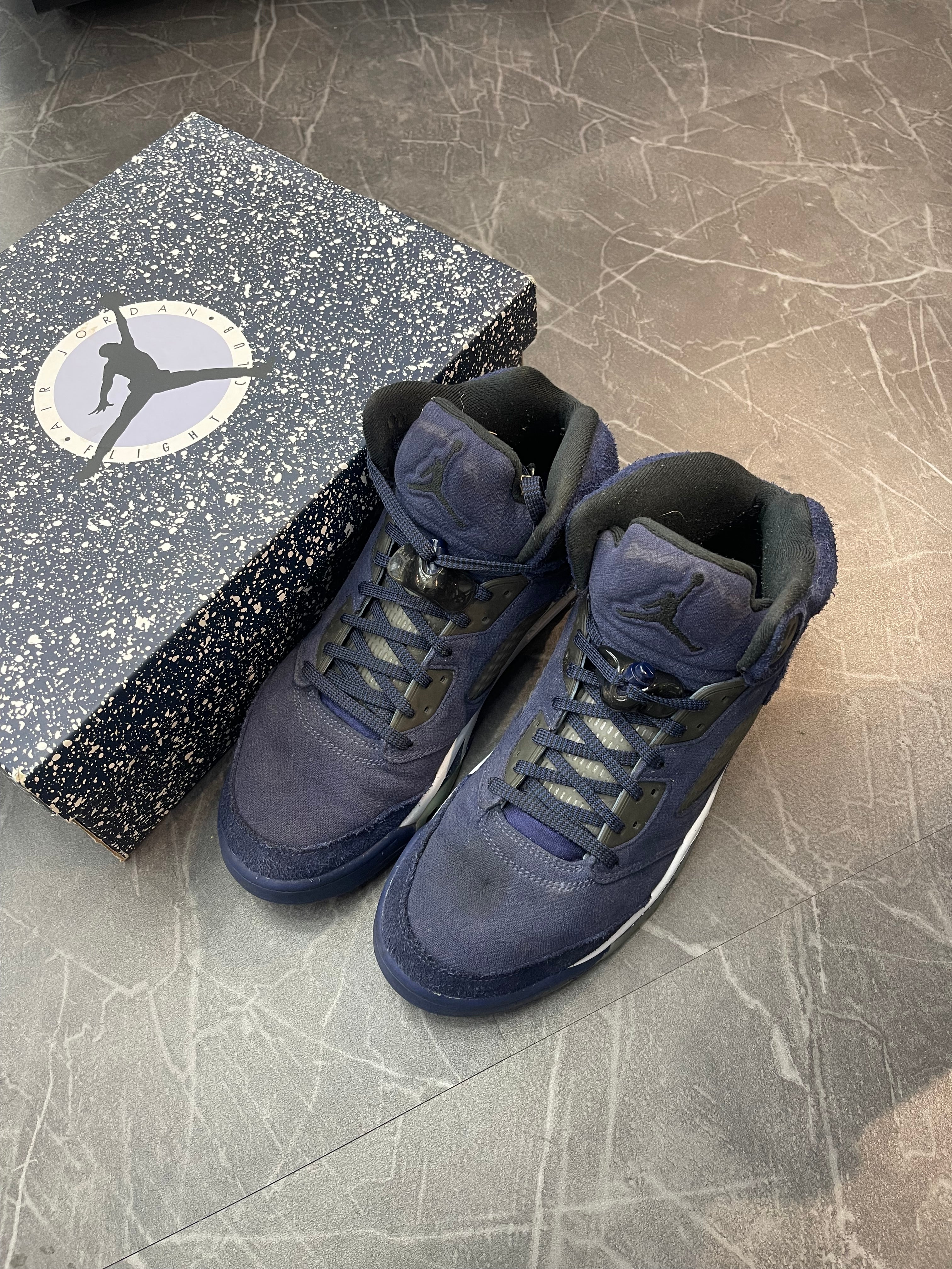 Jordan 5 “Midnight Navy”