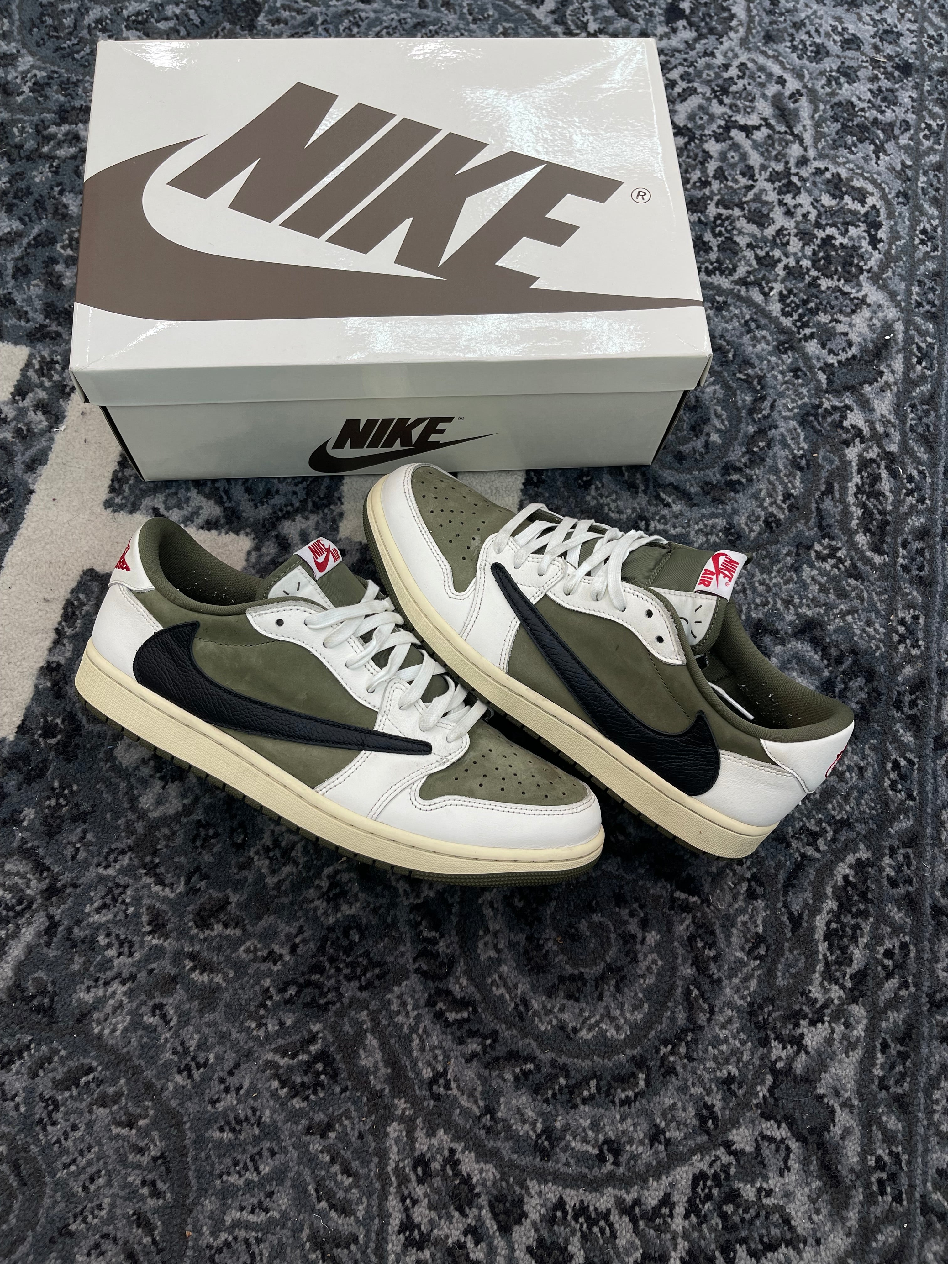 Jordan 1 Low x Travis Scott “Medium Olive”