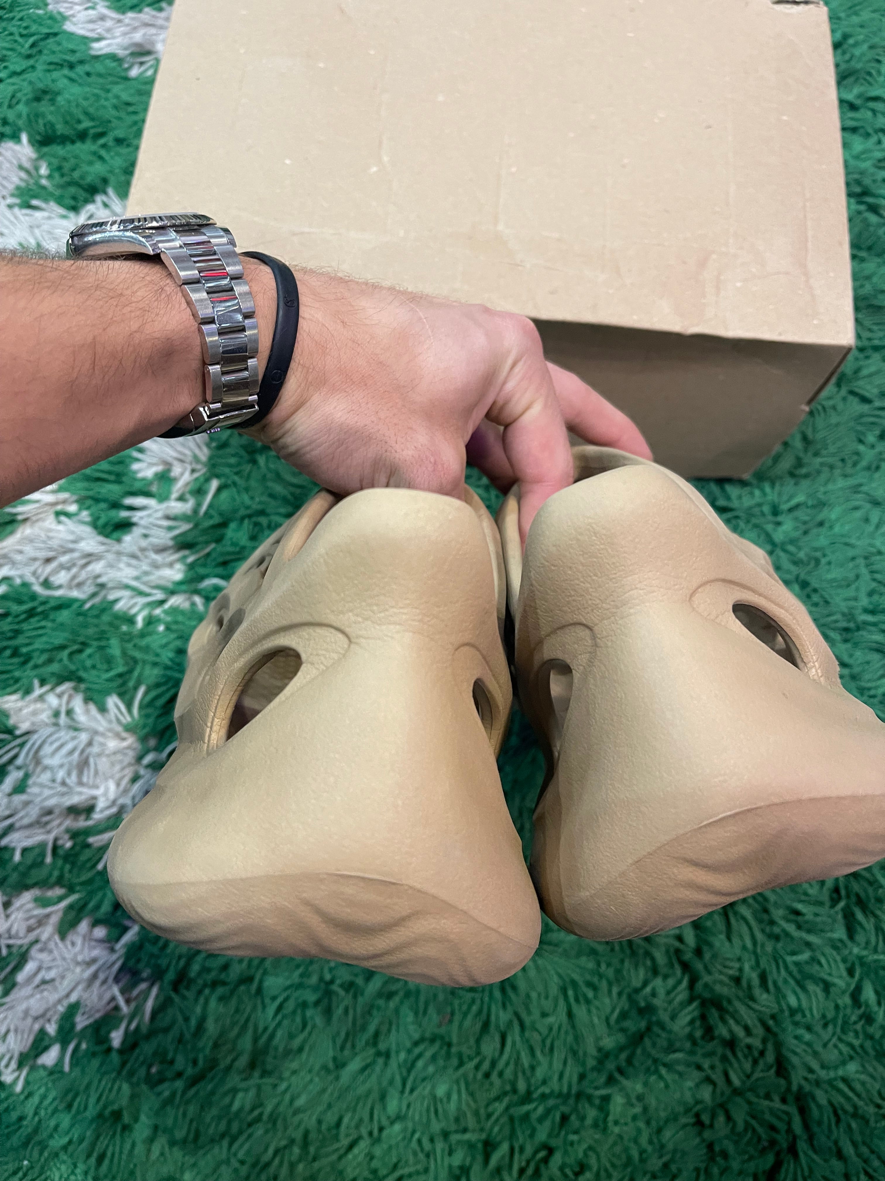 Yeezy Foam Runner “Ochre”