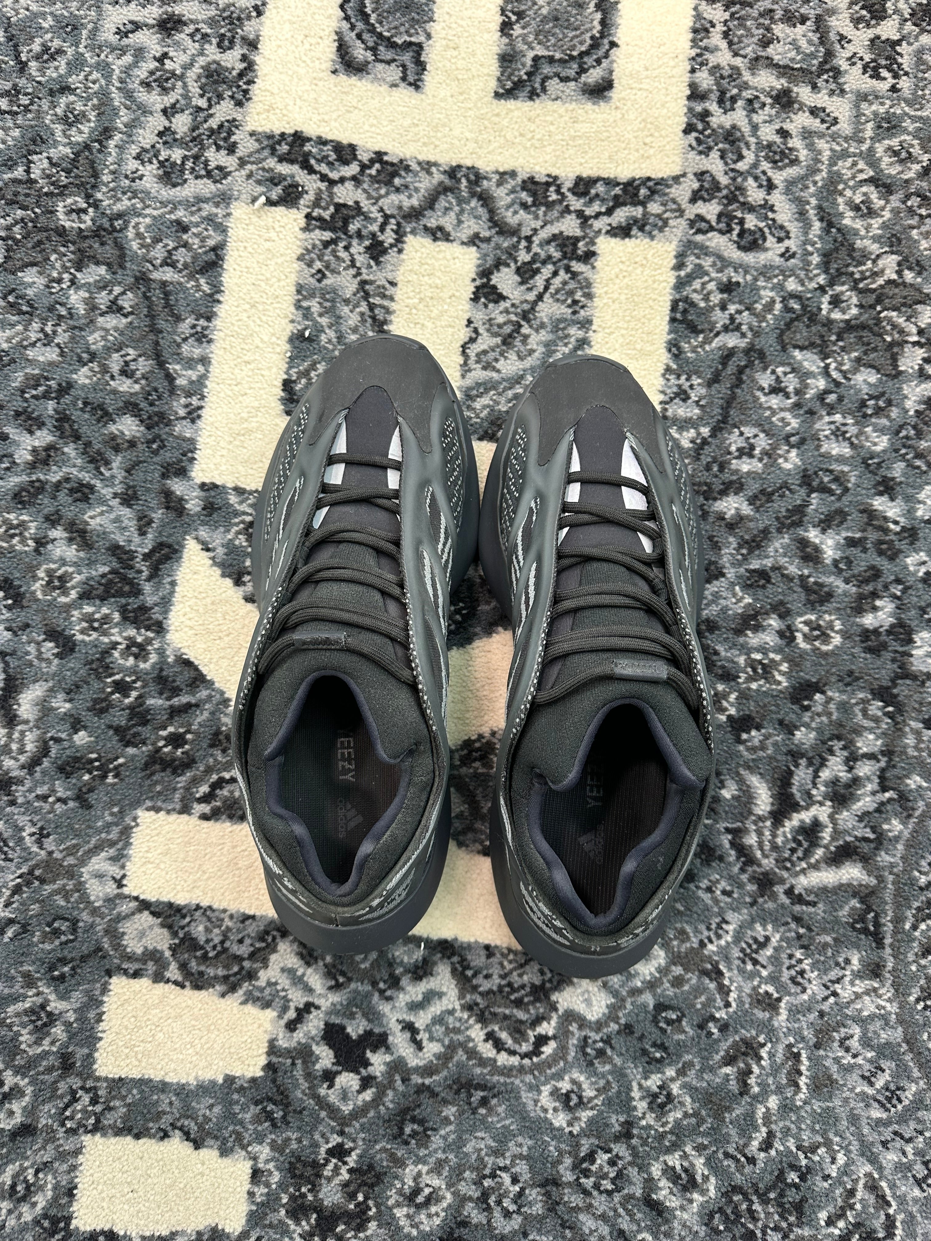 Yeezy 700 “Dark Glow”