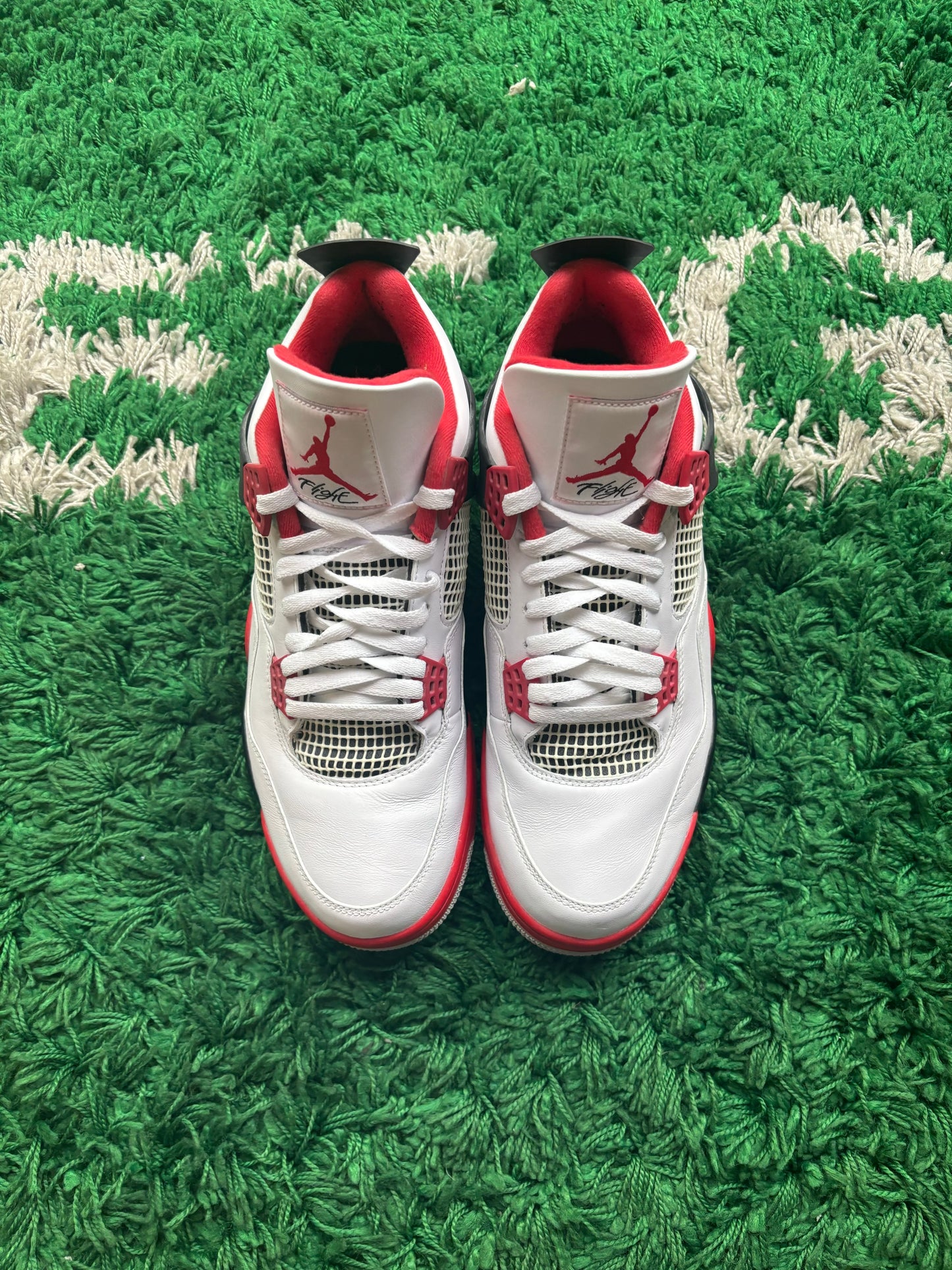 Jordan 4 “Fire Red”