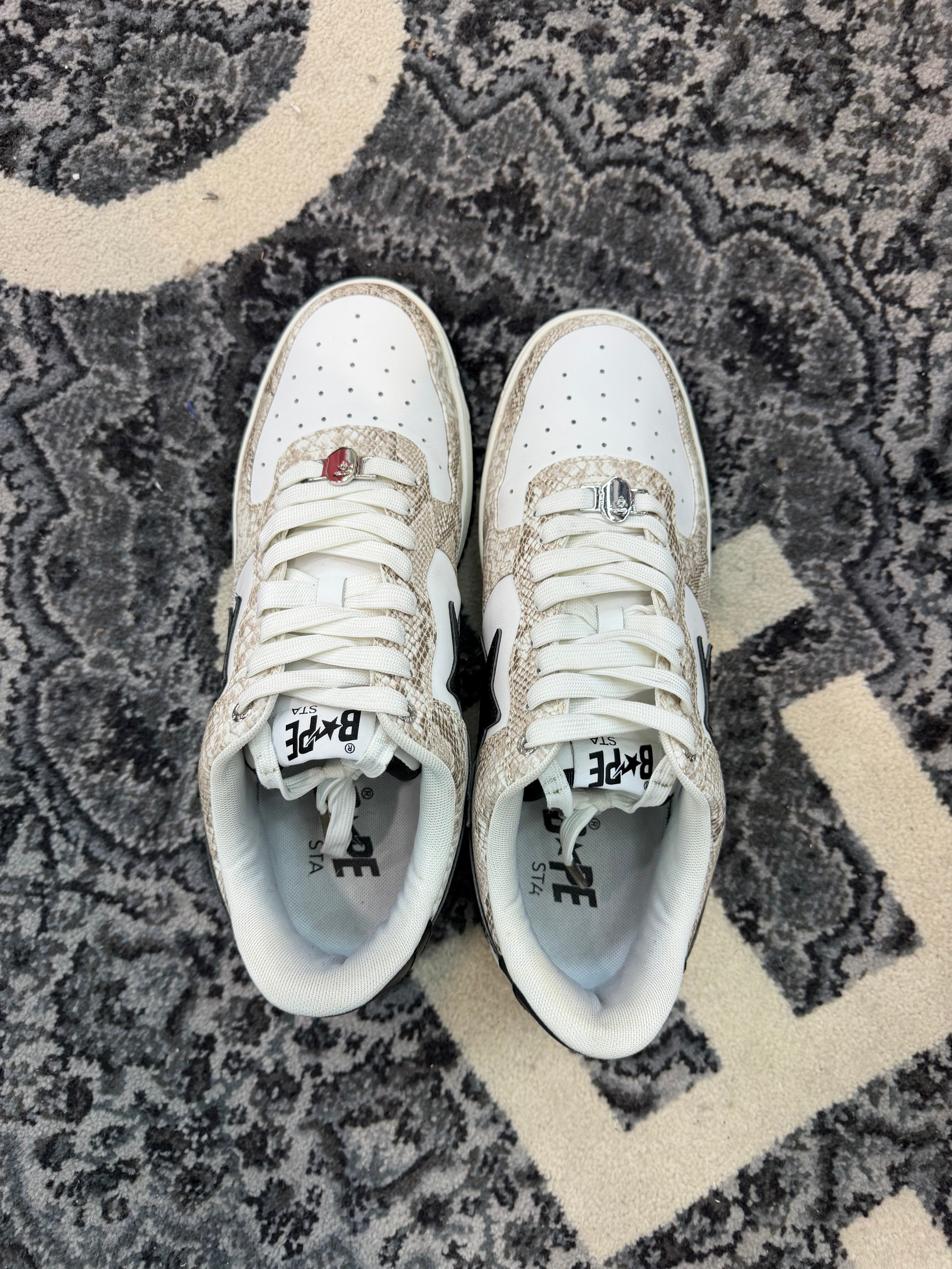 Bapesta Low “Snakekin”