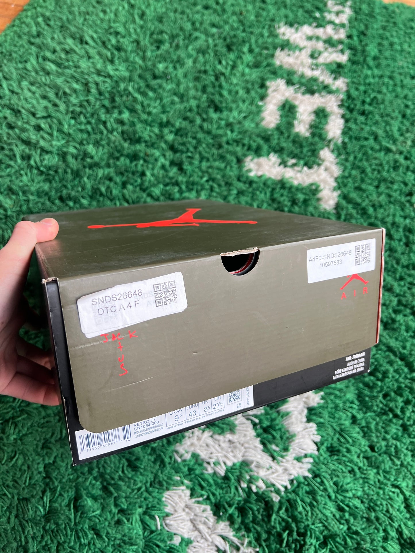 Jordan 6 x Travis Scott “Olive”