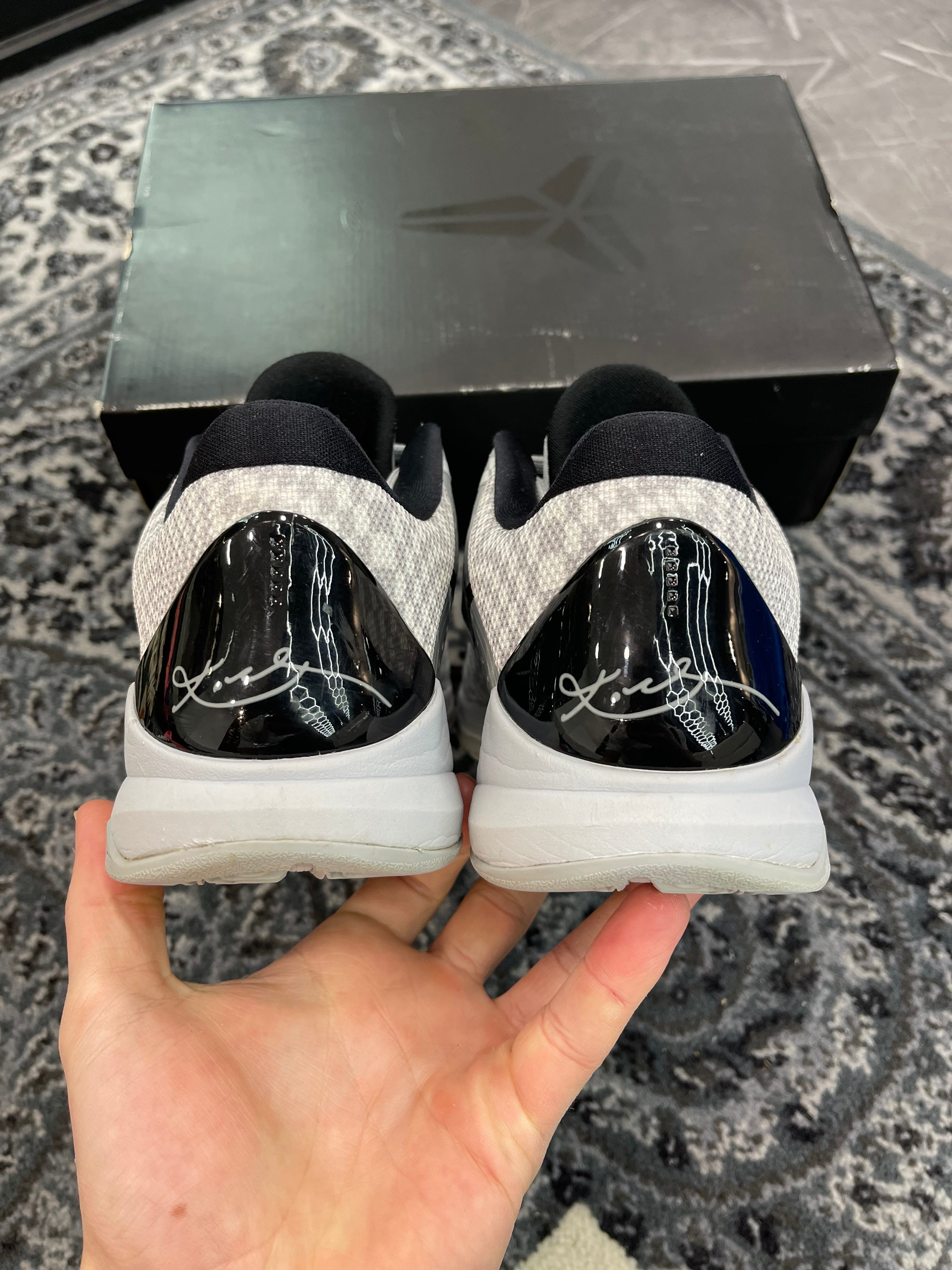 Kobe 5 Protro PE Demar Derozan “Zebra”