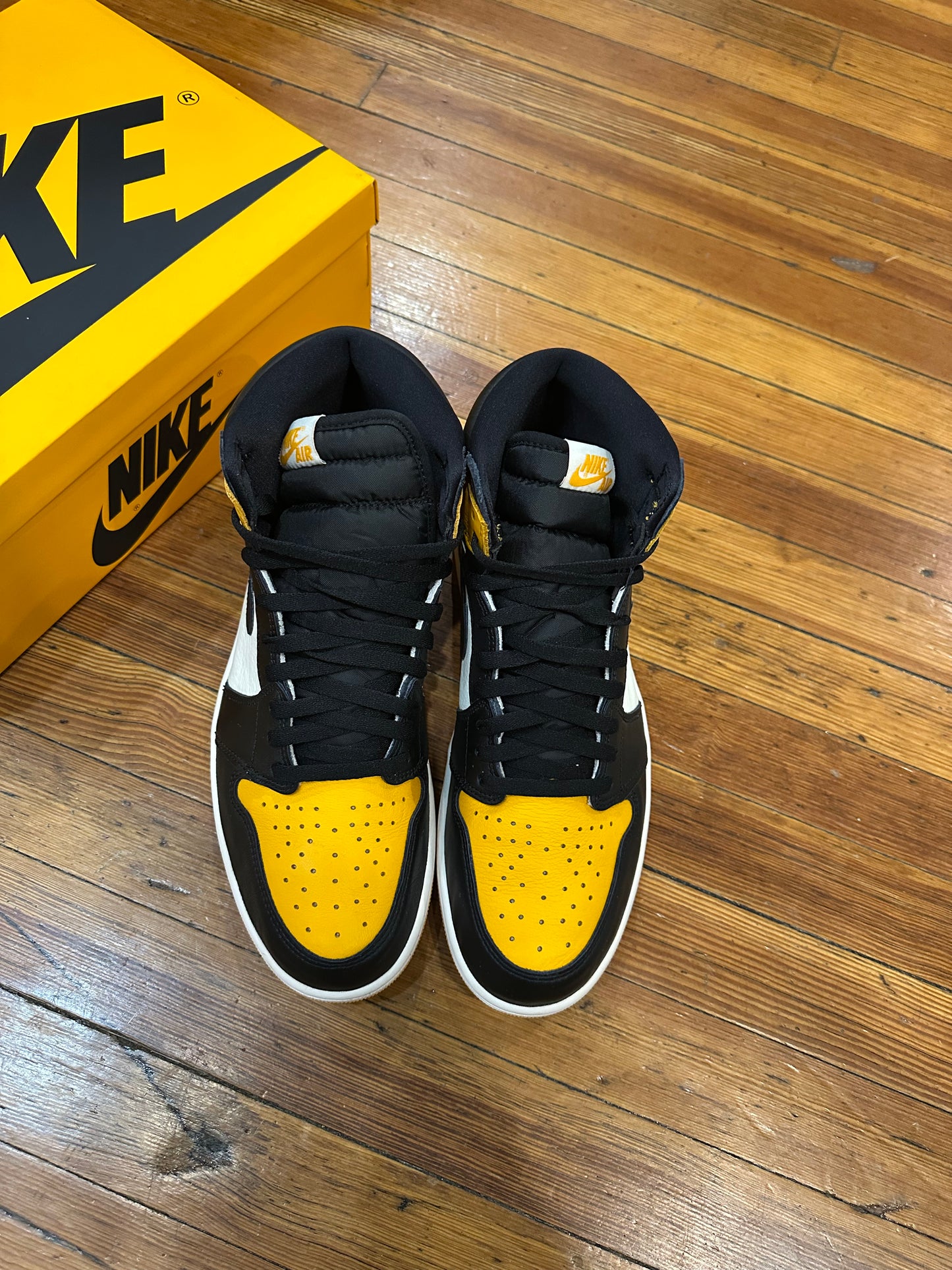Jordan 1 High “Taxi”