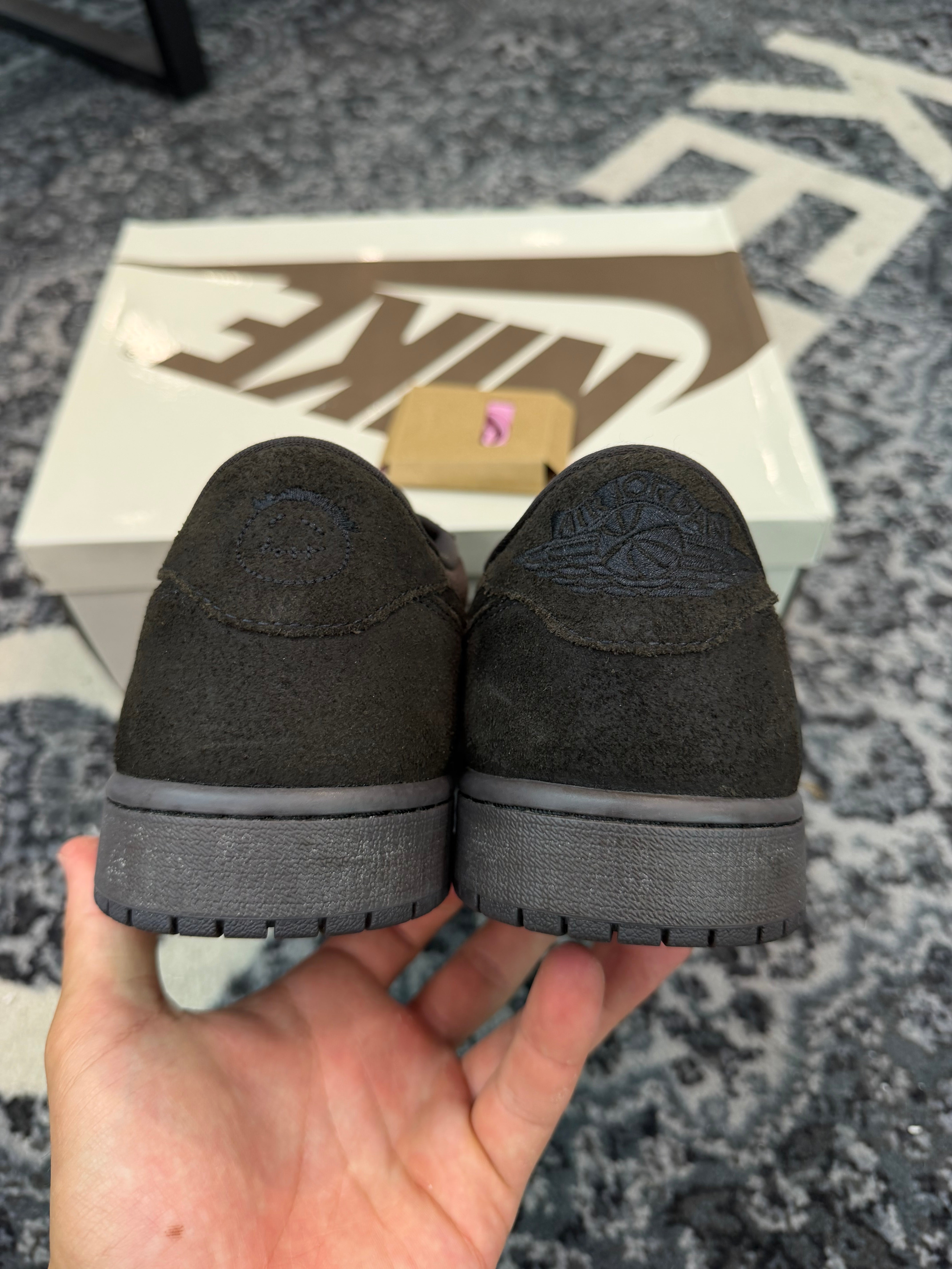 Jordan 1 Low x Travis Scott “Velvet Brown”