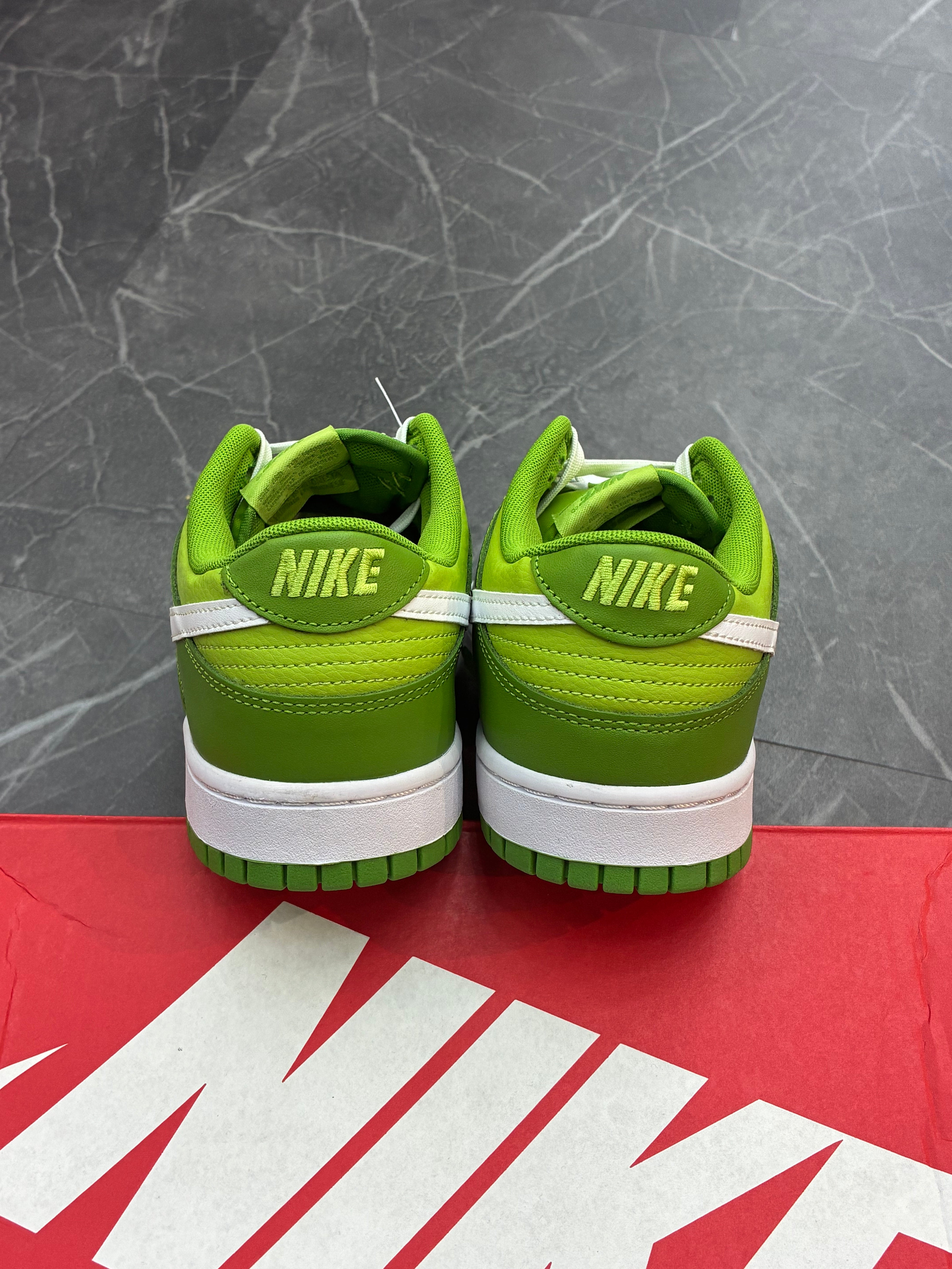 Nike Dunk Low “Chlorophyll”
