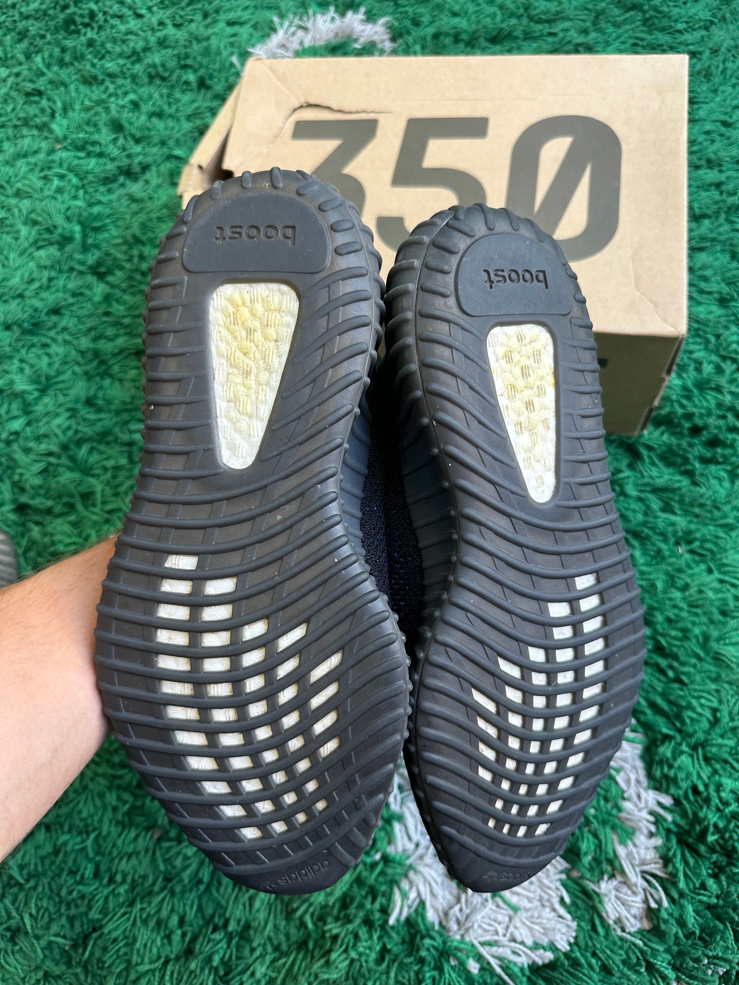 Yeezy 350 “Dazzling Blue”