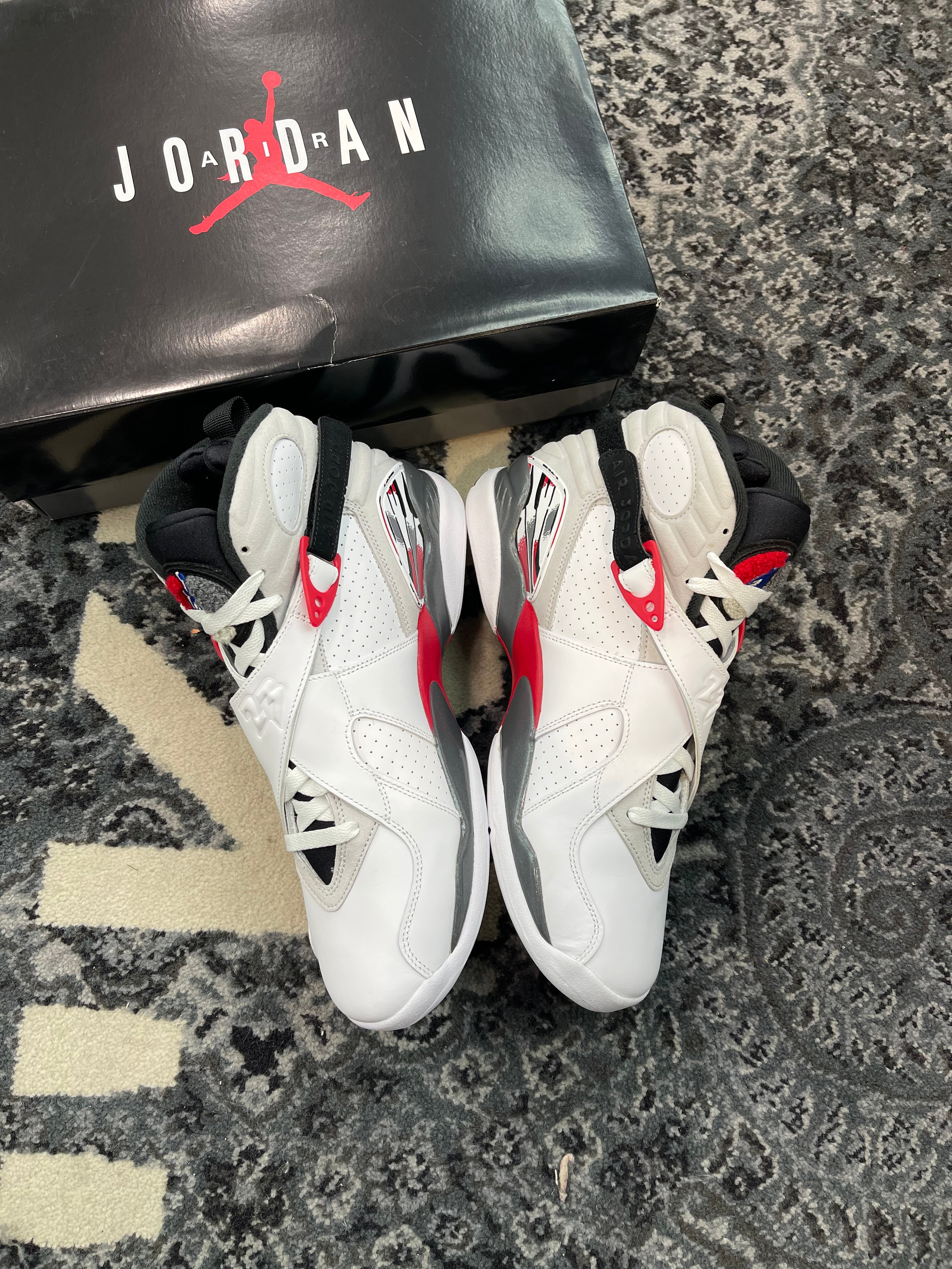 Jordan 8 “White True Red”